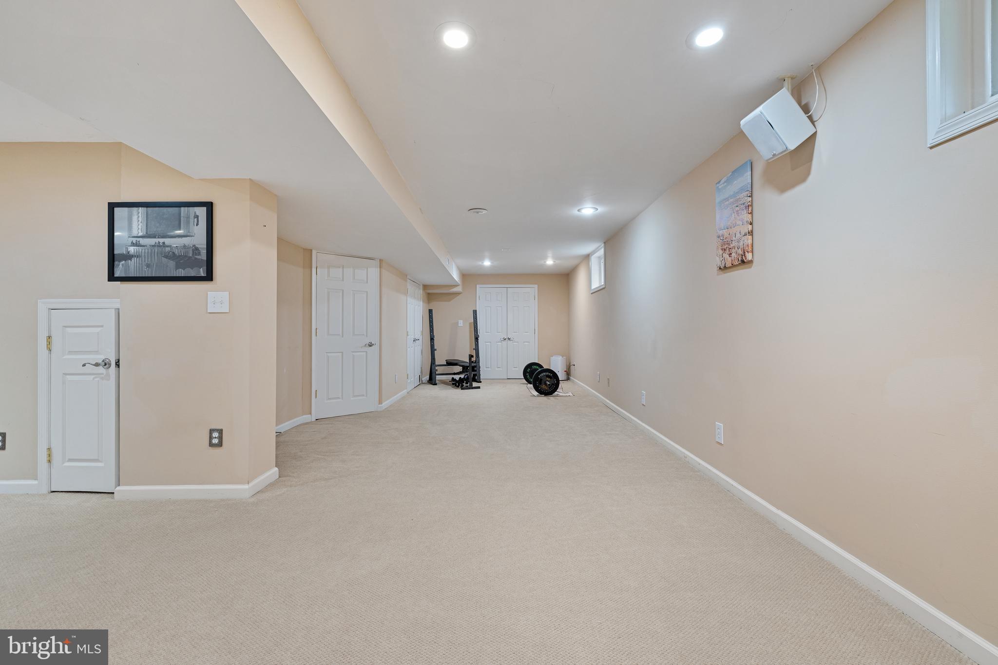 HASTINGS HUNT - Residential