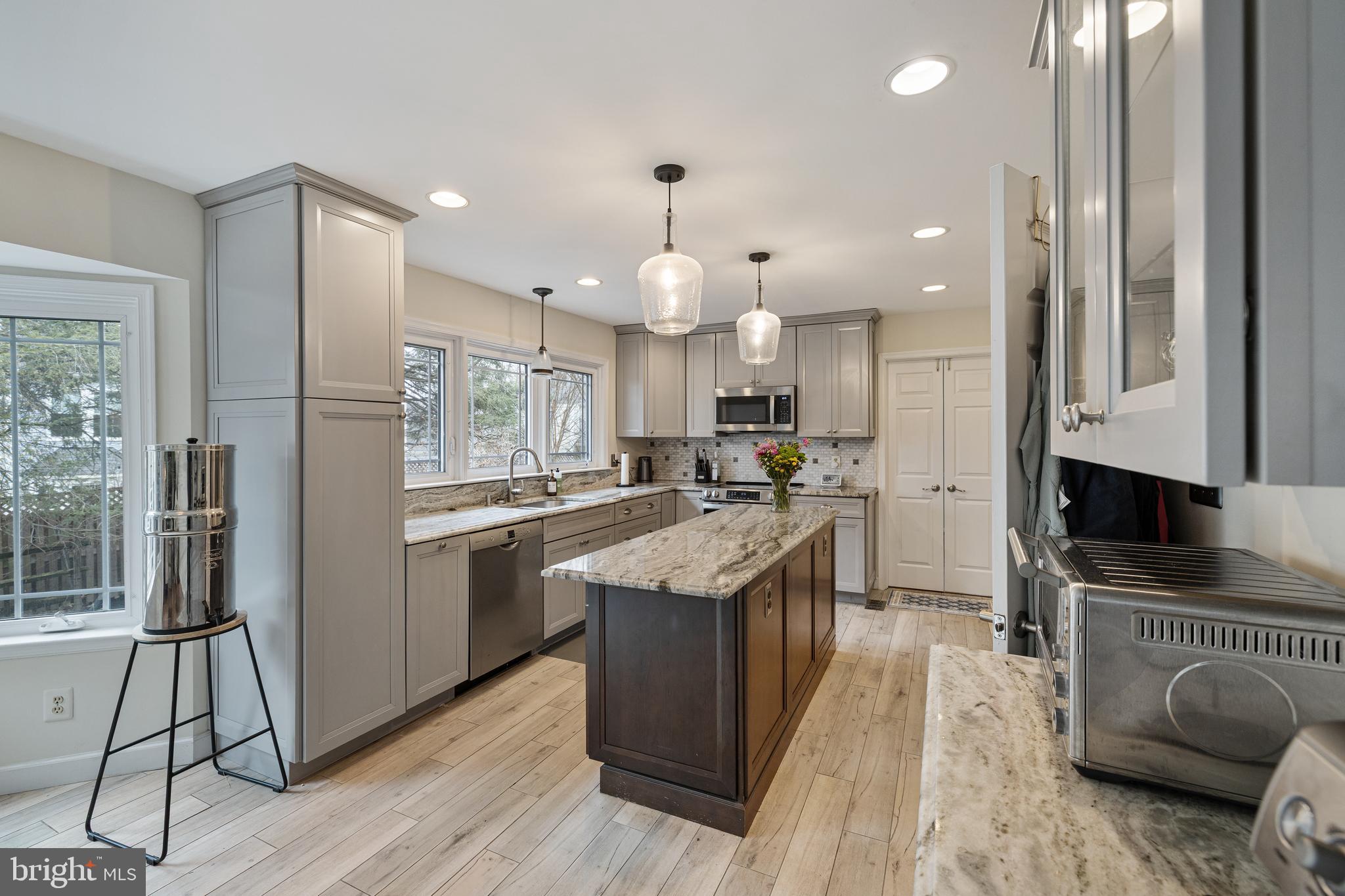 HASTINGS HUNT - Residential