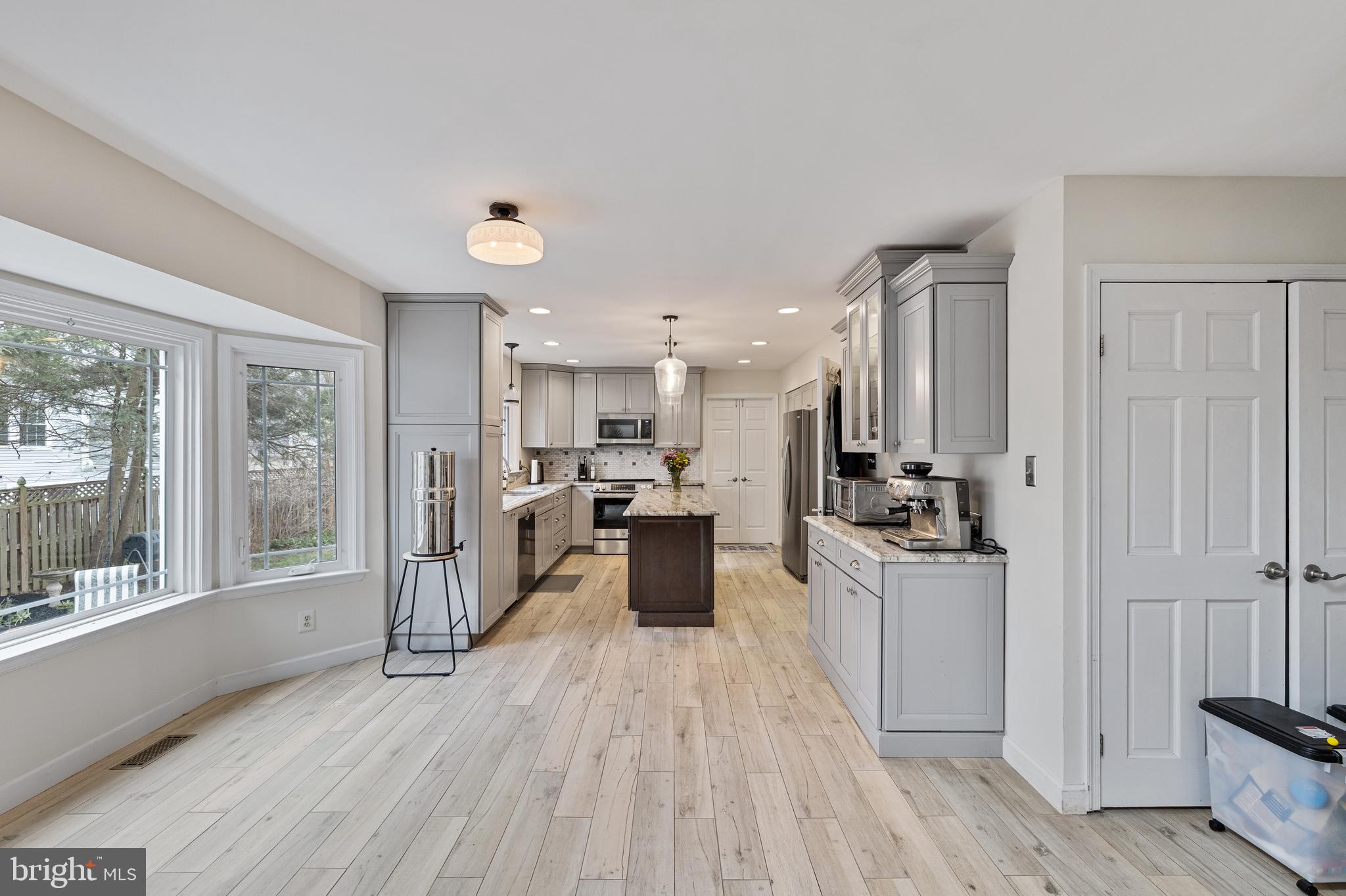 HASTINGS HUNT - Residential