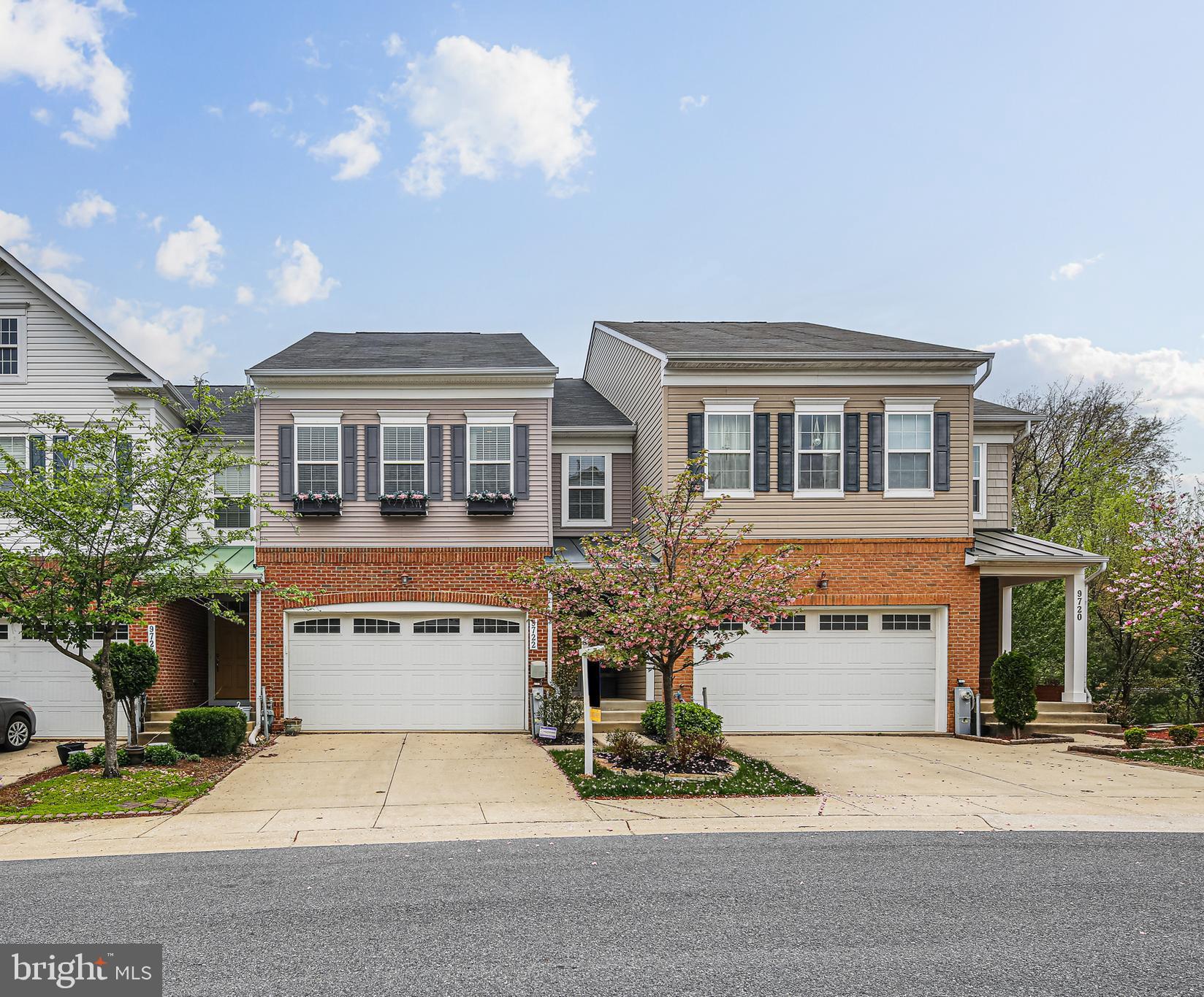 9722 NORTHERN LAKES LANE