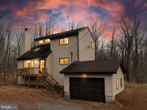 Homes For Sale - 19 Livingston Lane<br/> GOULDSBORO, PA 18424