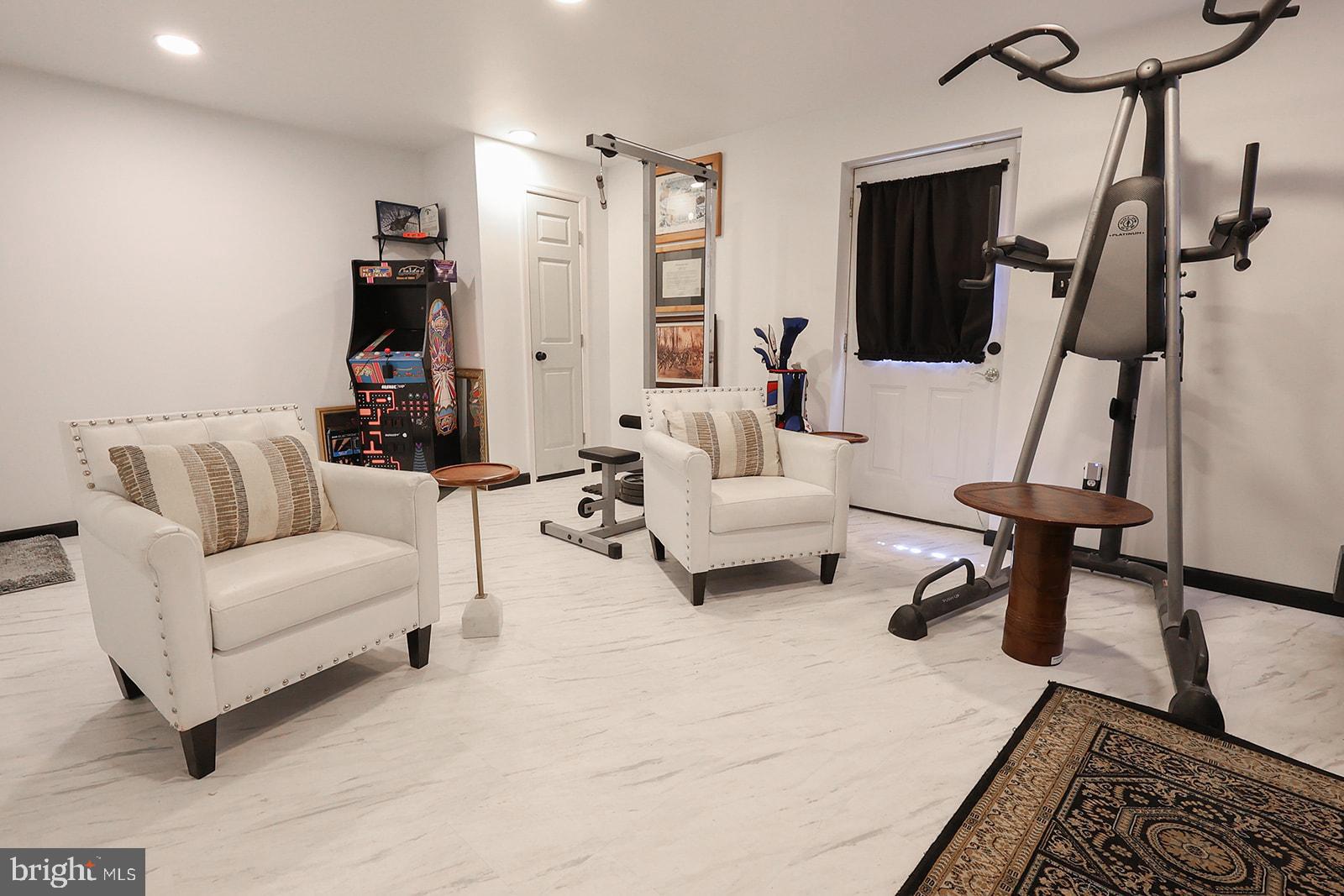 MEADOW LAKE - Residential