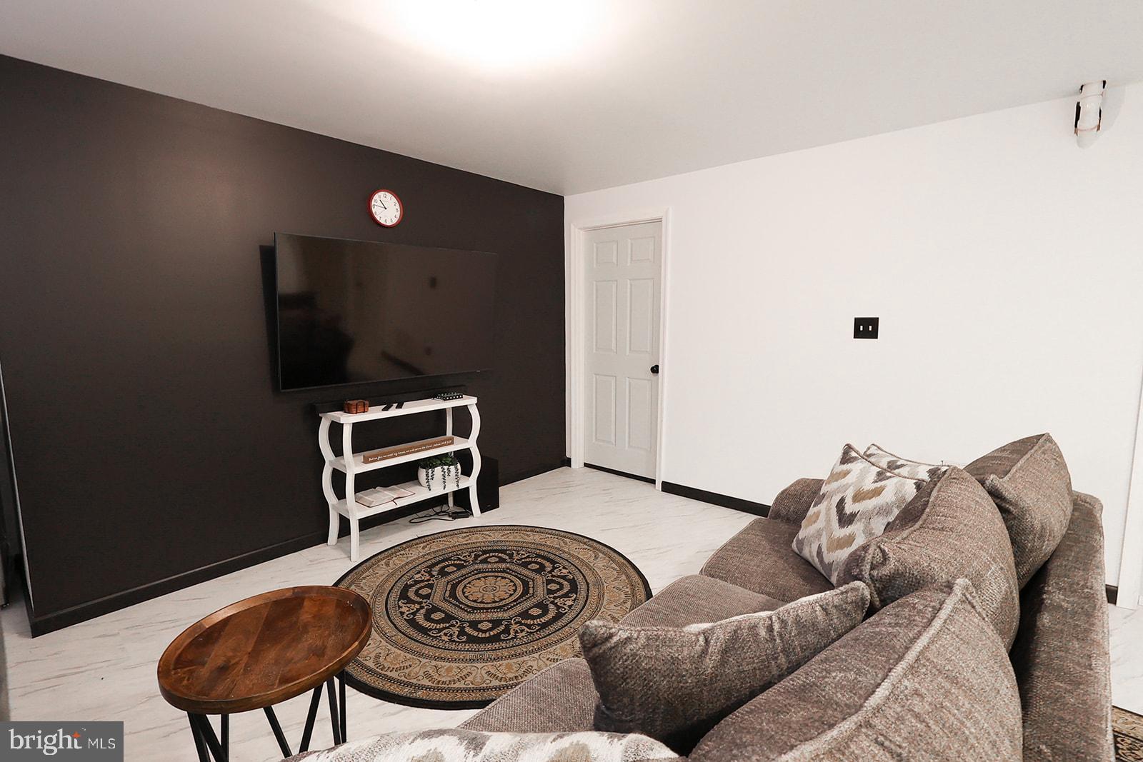MEADOW LAKE - Residential