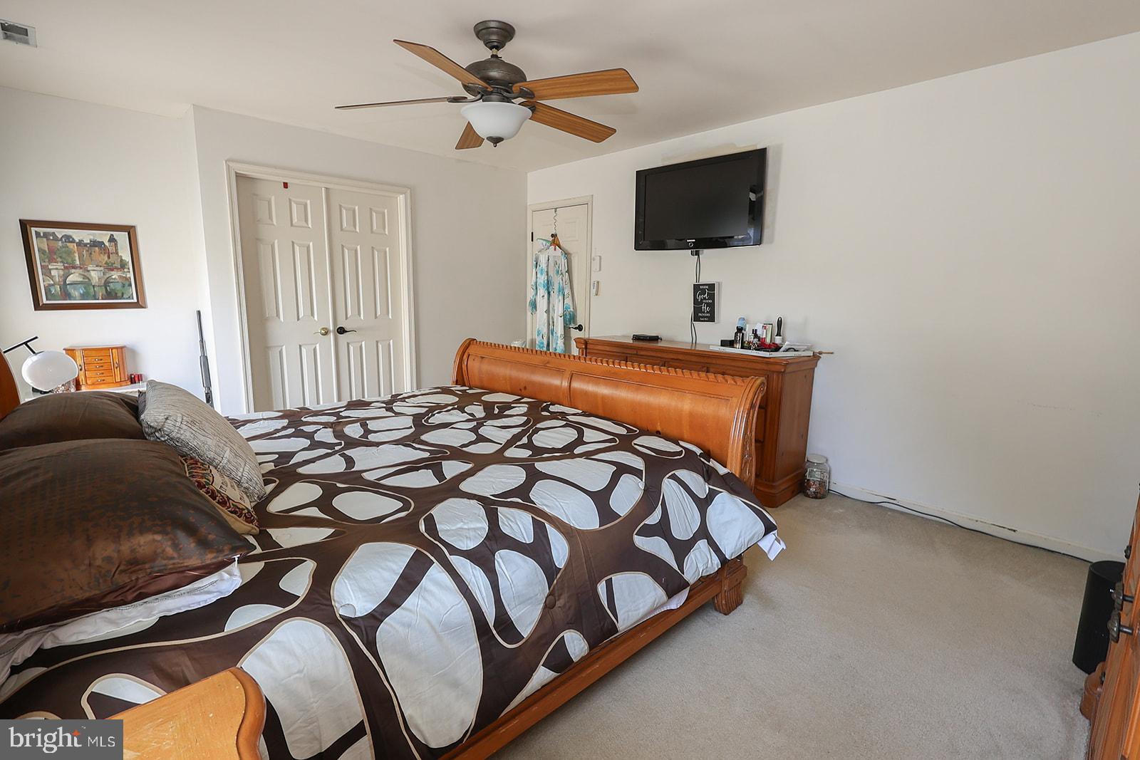 MEADOW LAKE - Residential