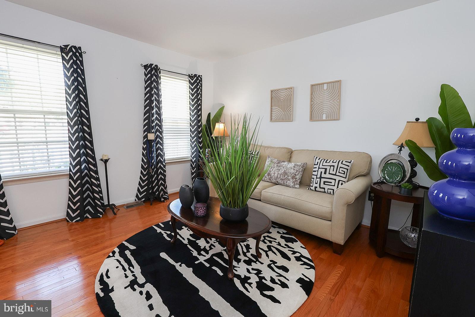 MEADOW LAKE - Residential