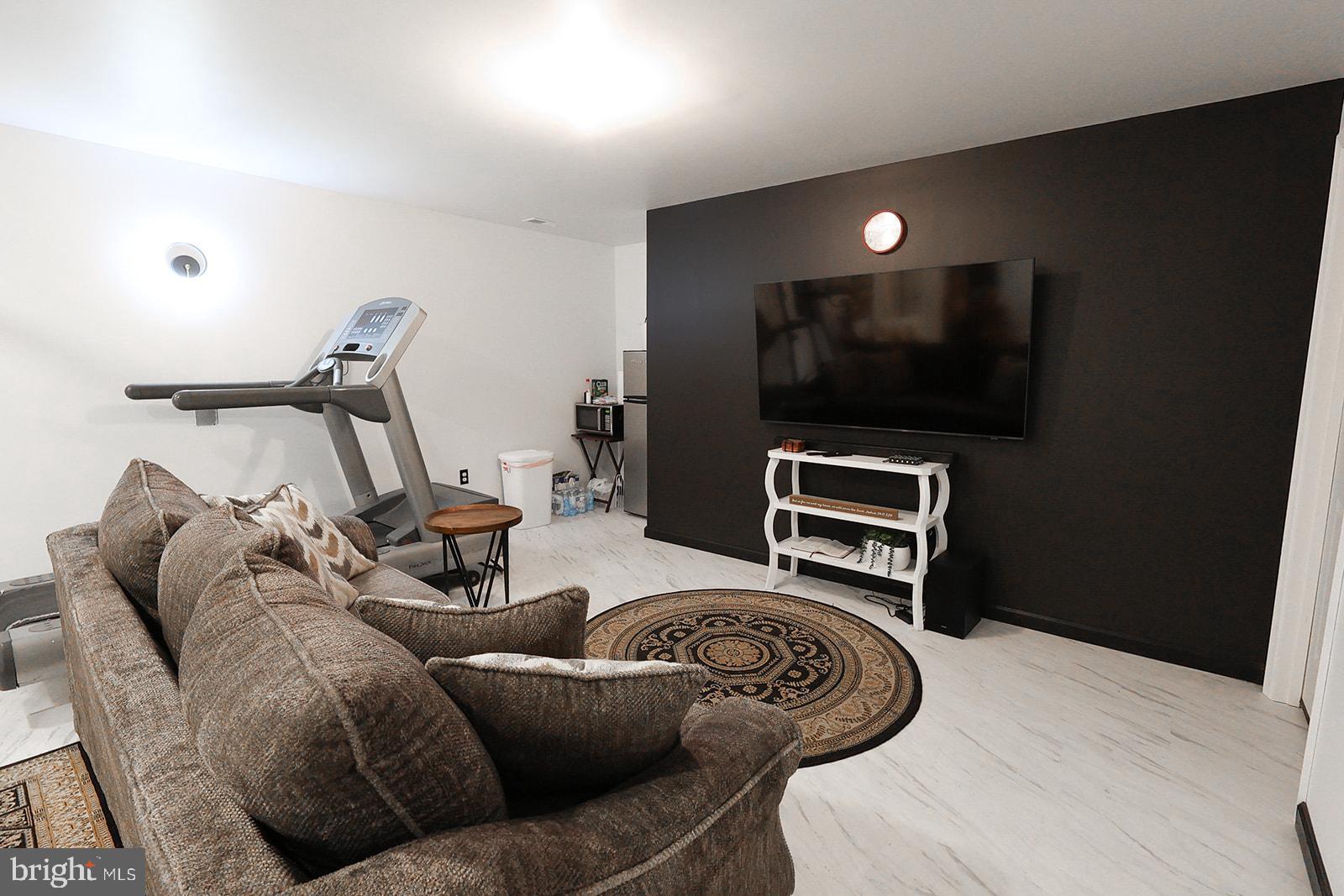 MEADOW LAKE - Residential