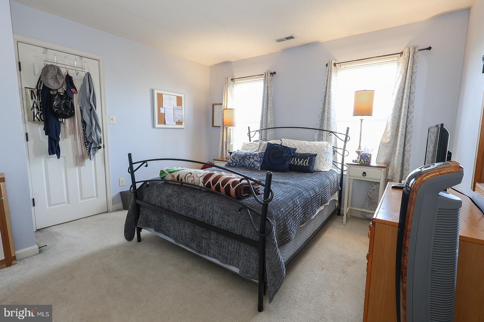 MEADOW LAKE - Residential
