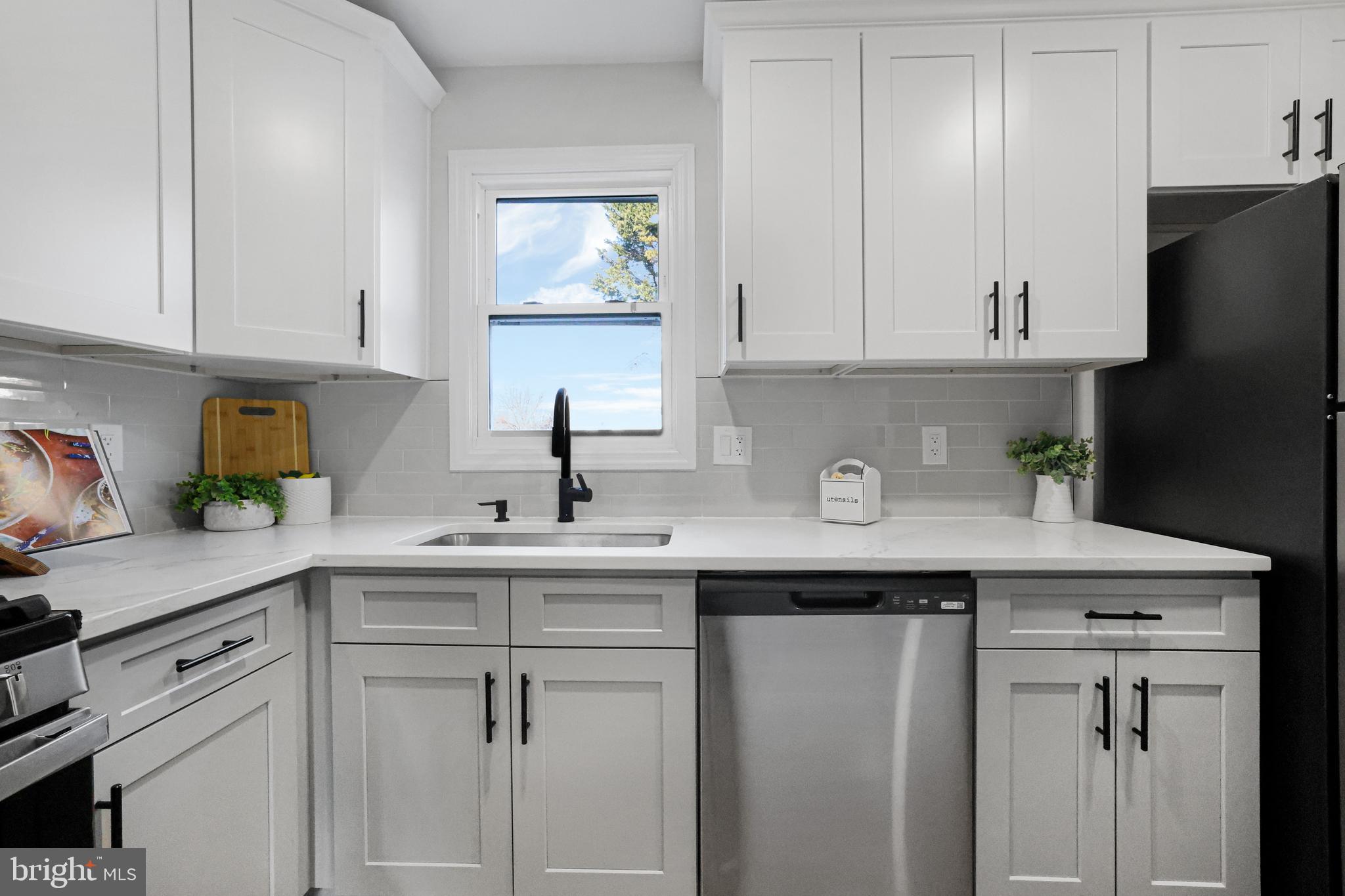 VEIRS MILL VILLAGE - Residential