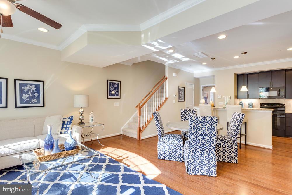 ORCHARD SQUARE - Residential