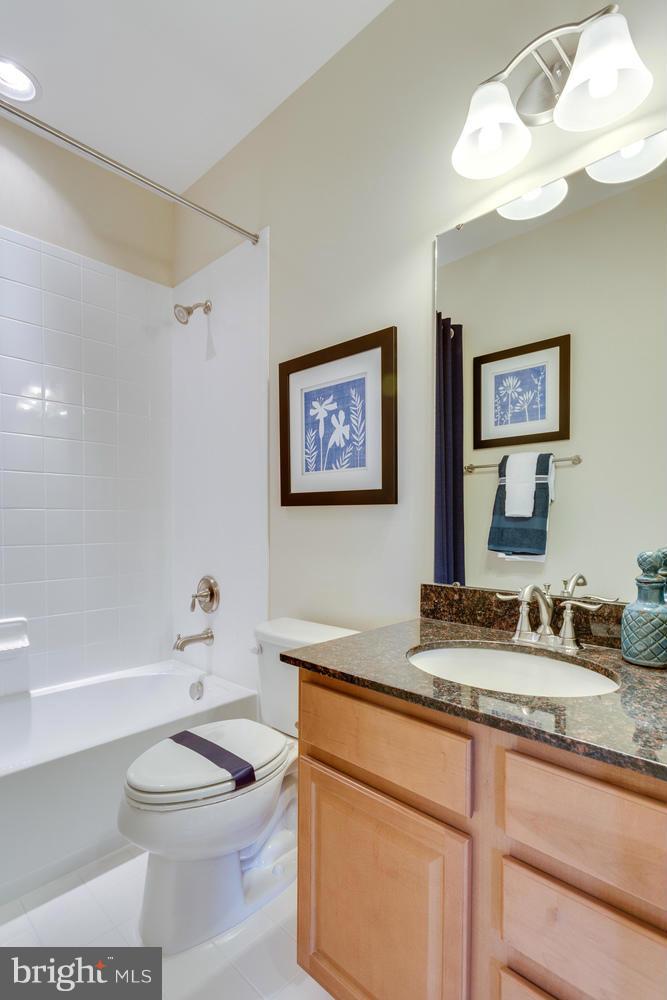 ORCHARD SQUARE - Residential