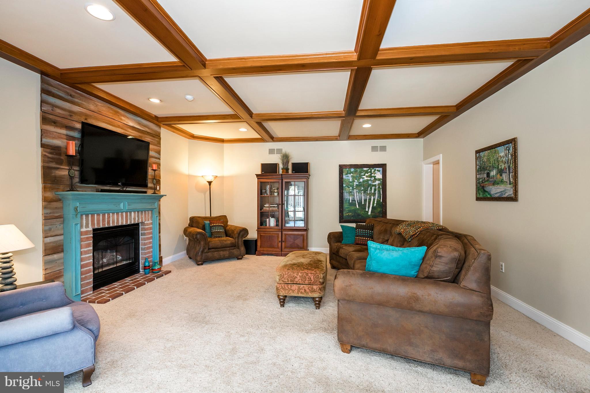 MARSHALL CREEK FAR - Residential