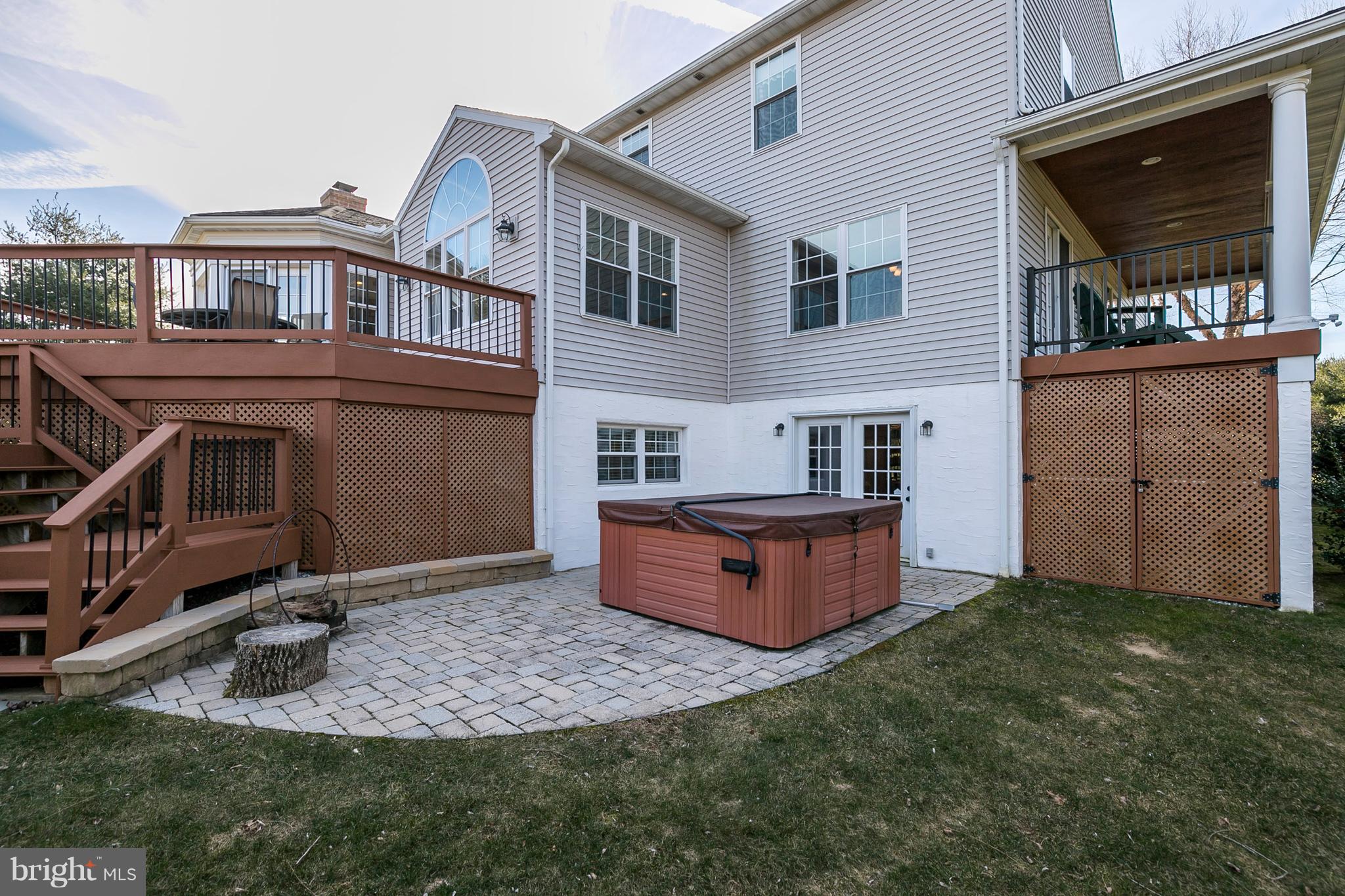 MARSHALL CREEK FAR - Residential