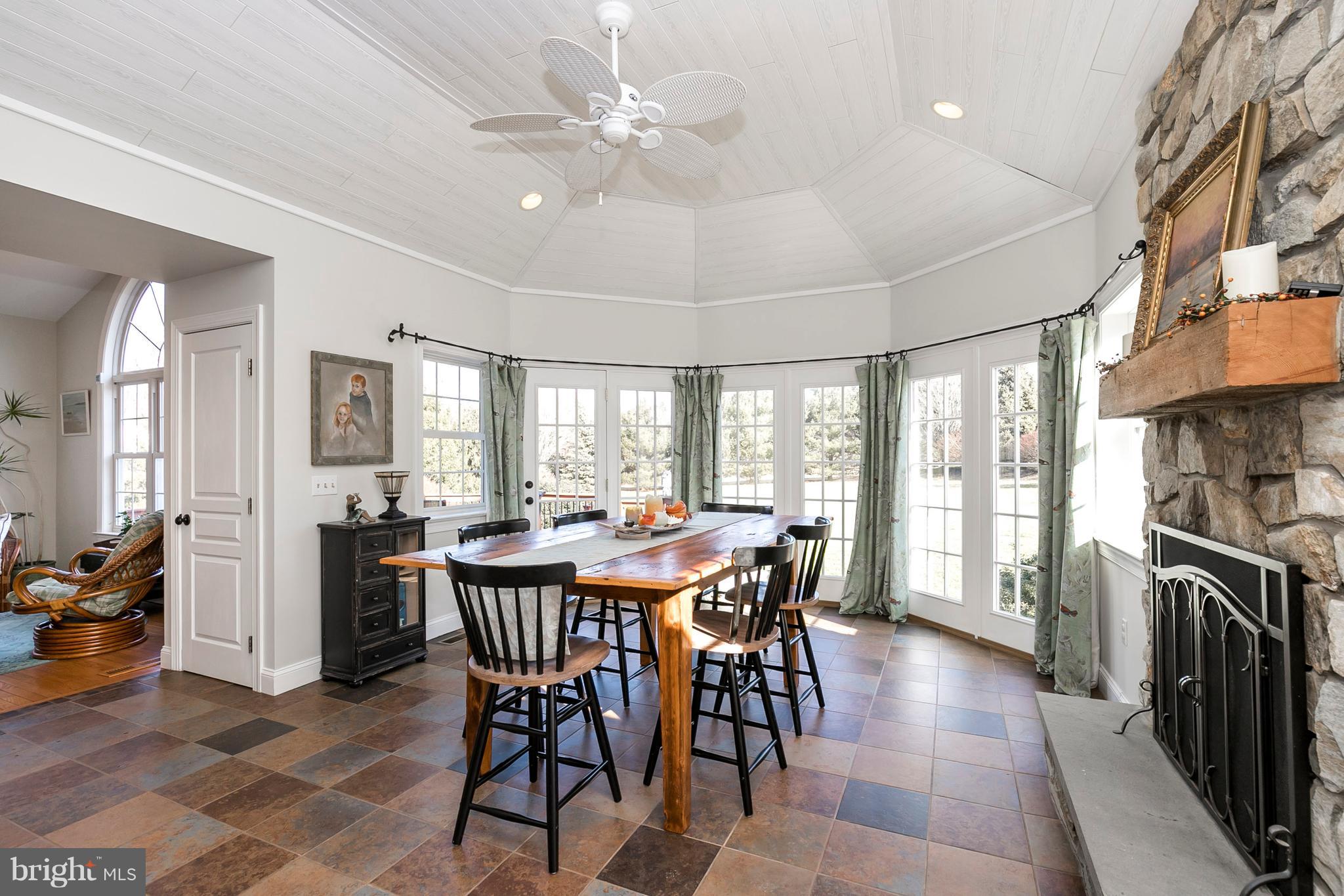 MARSHALL CREEK FAR - Residential