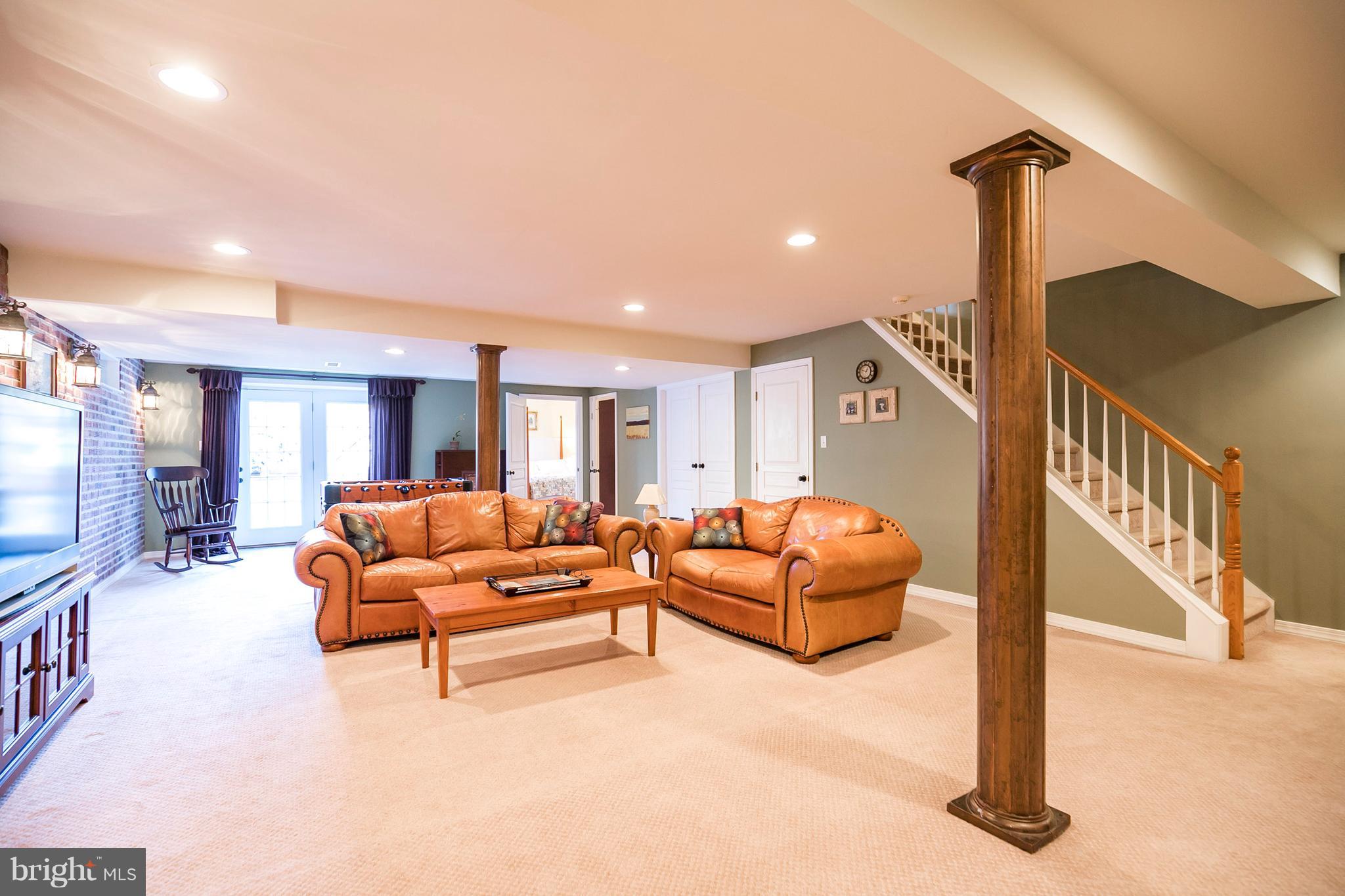 MARSHALL CREEK FAR - Residential