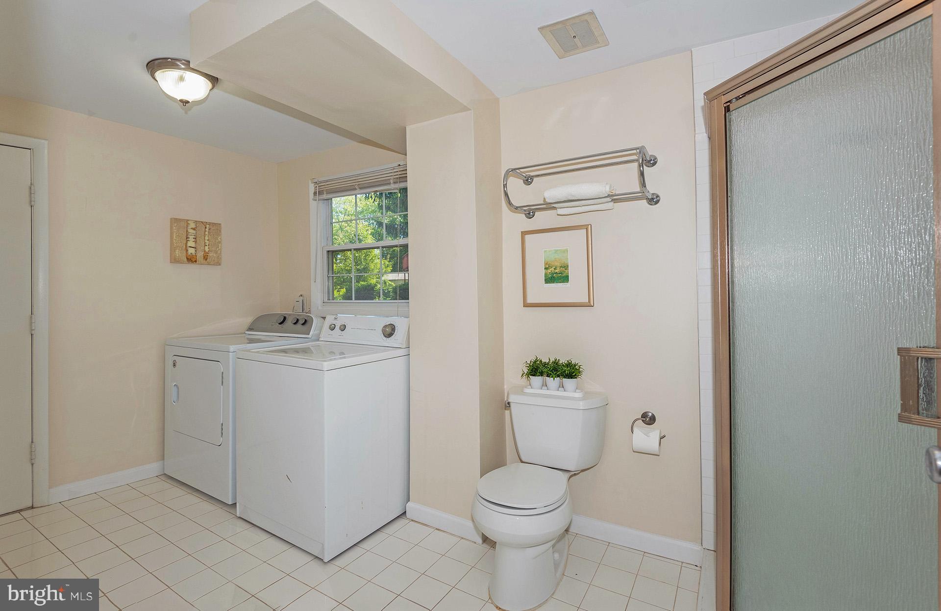 FOUR SEASONS ESTATES - Residential