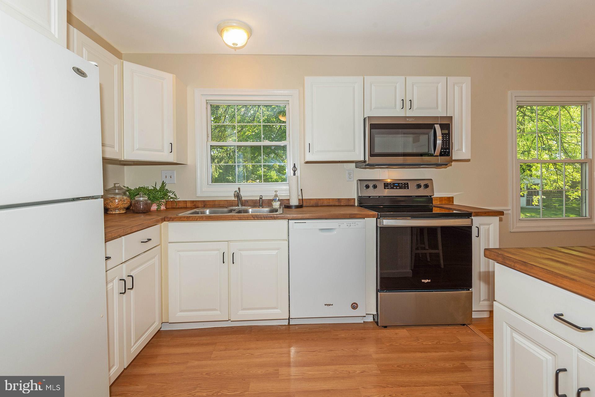 FOUR SEASONS ESTATES - Residential