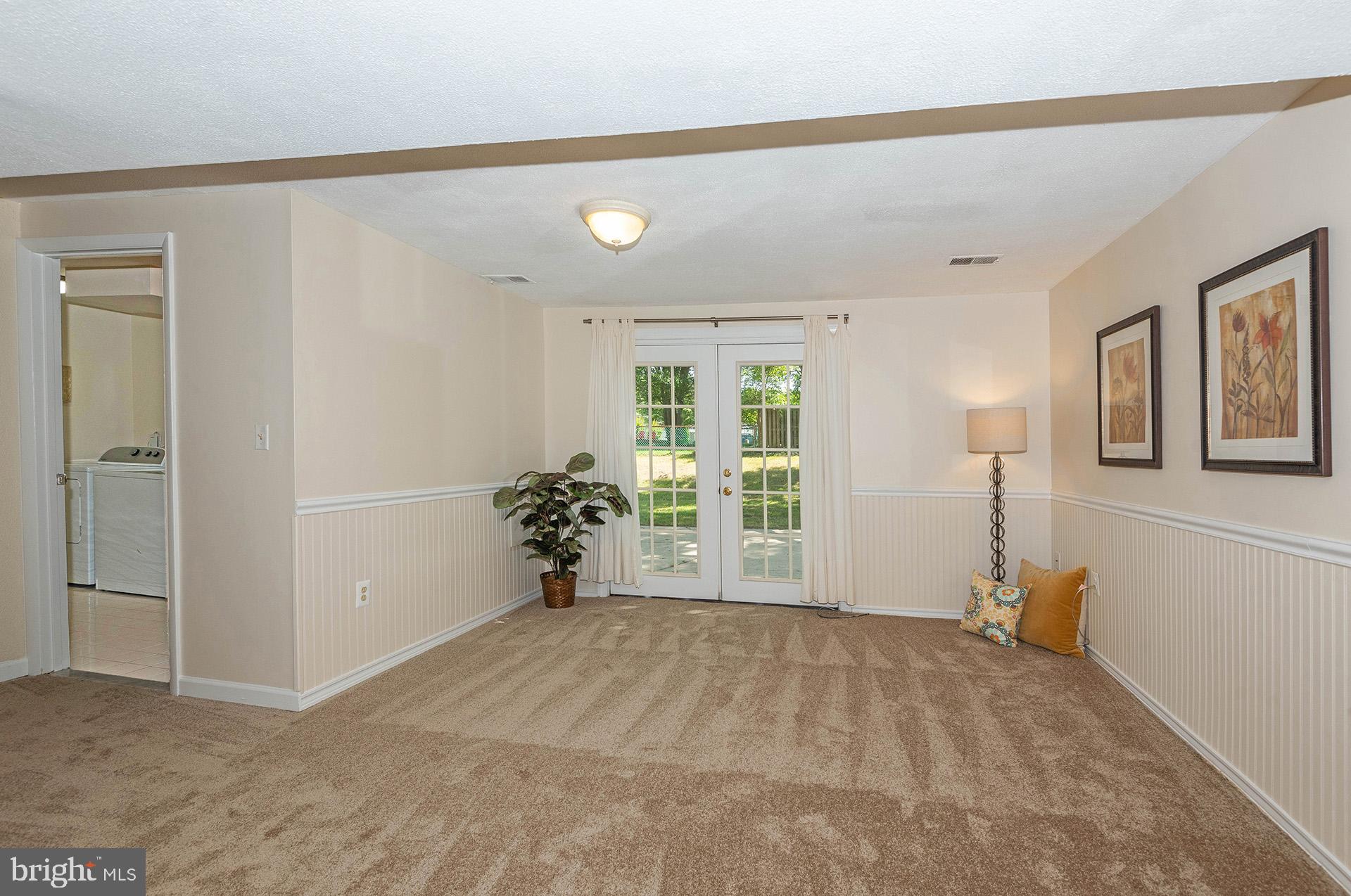 FOUR SEASONS ESTATES - Residential