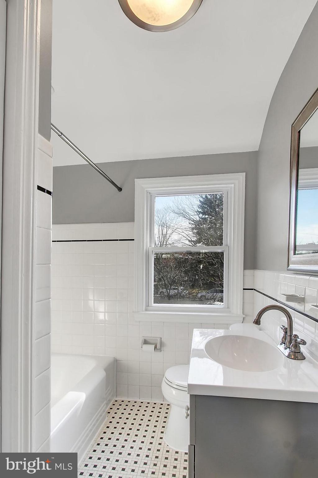 GREATER HOMELAND HISTORIC DISTRICT - Residential Lease