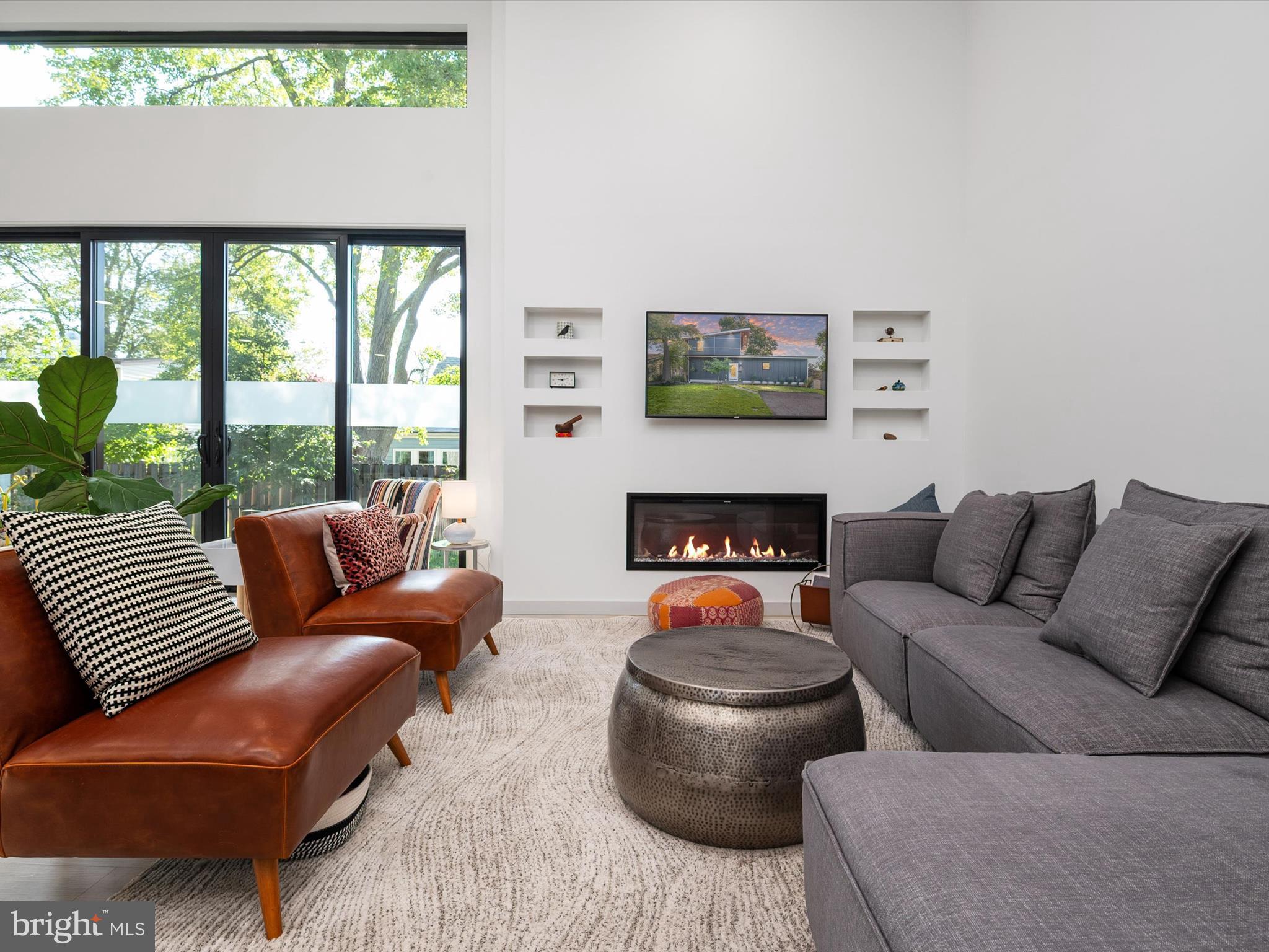 COLONY HILLS - Residential