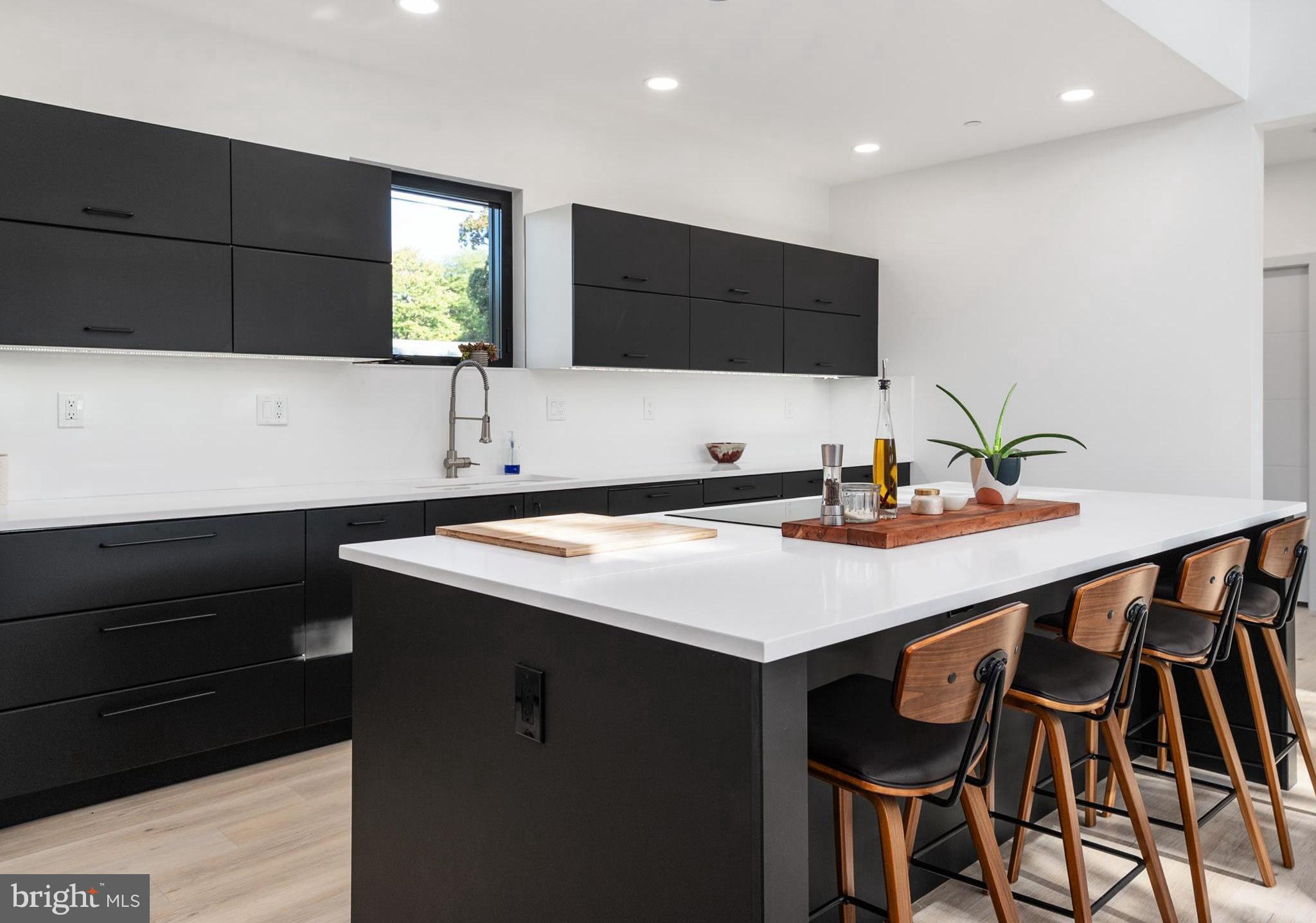 COLONY HILLS - Residential