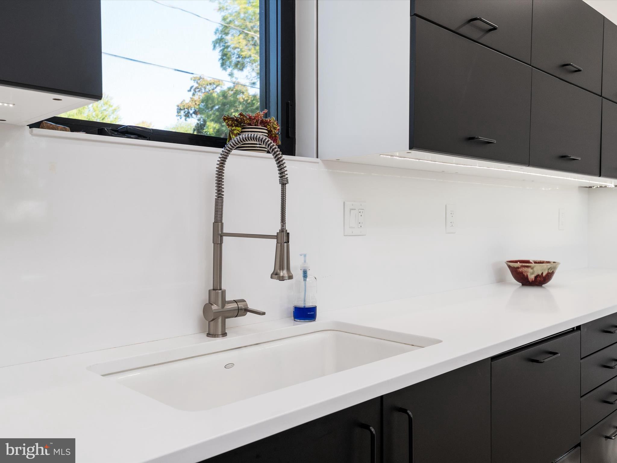 COLONY HILLS - Residential