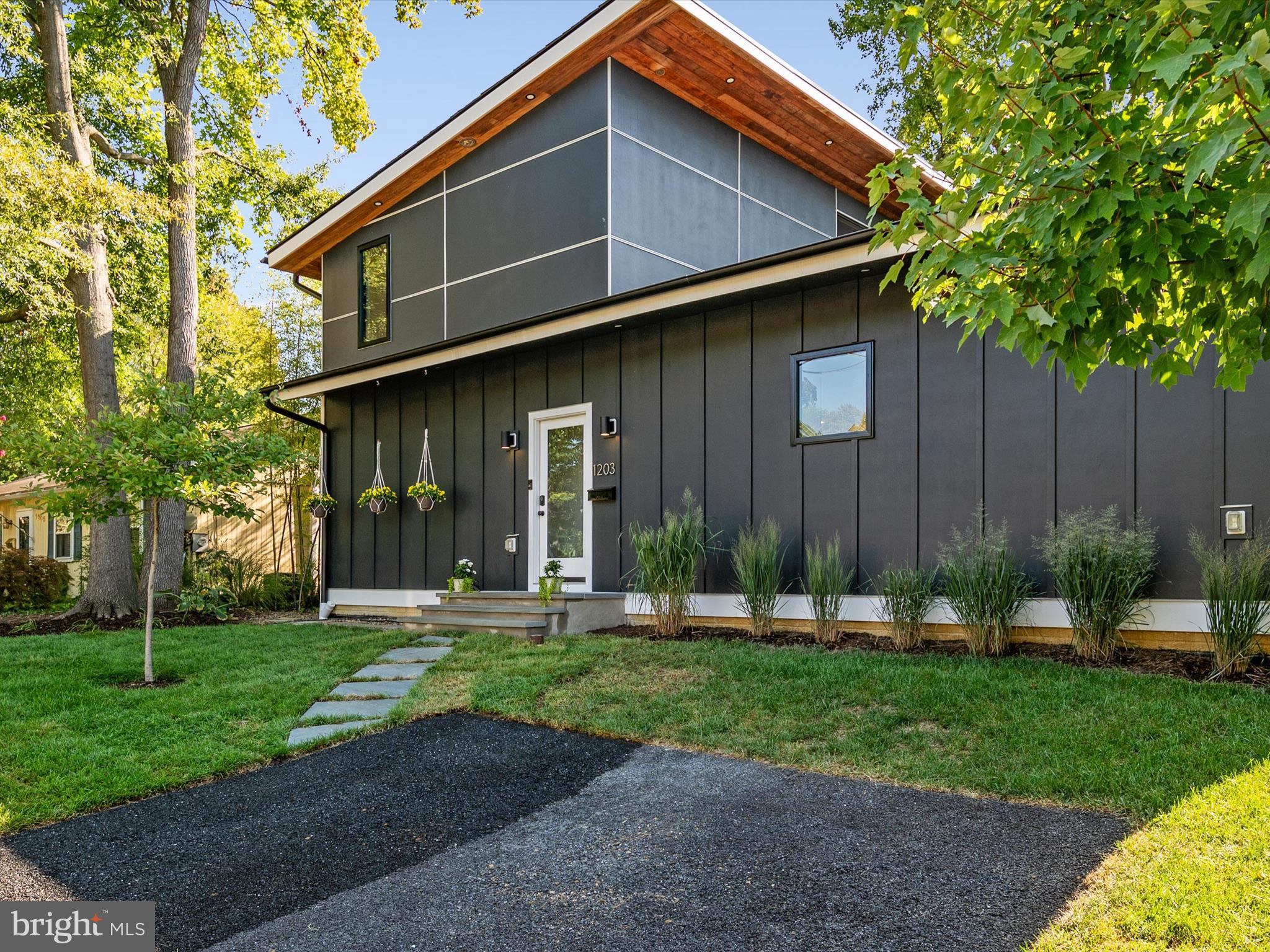 COLONY HILLS - Residential