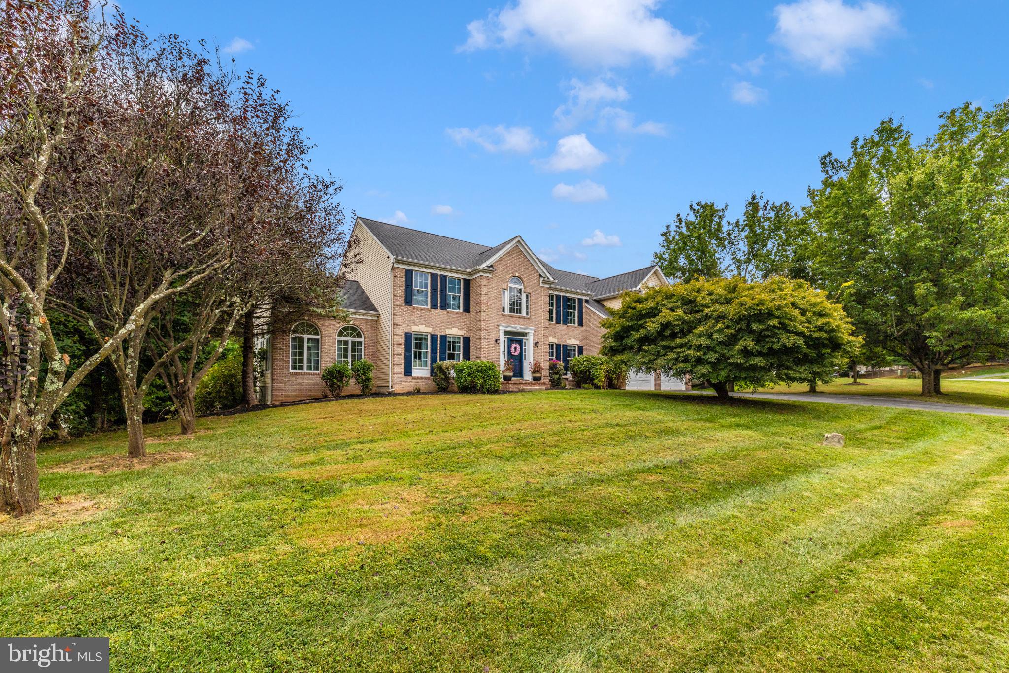 SAMHILL ESTATES - Residential