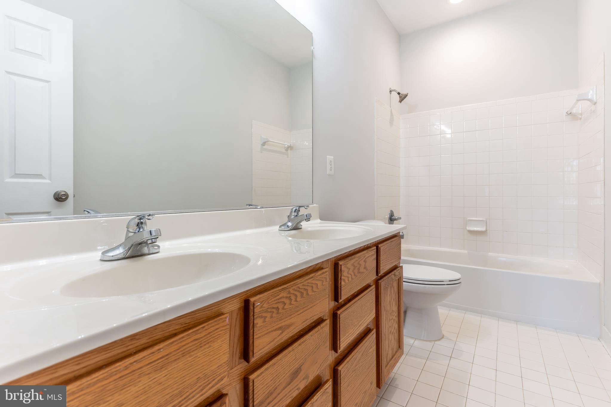 LANIER FARMS - Residential