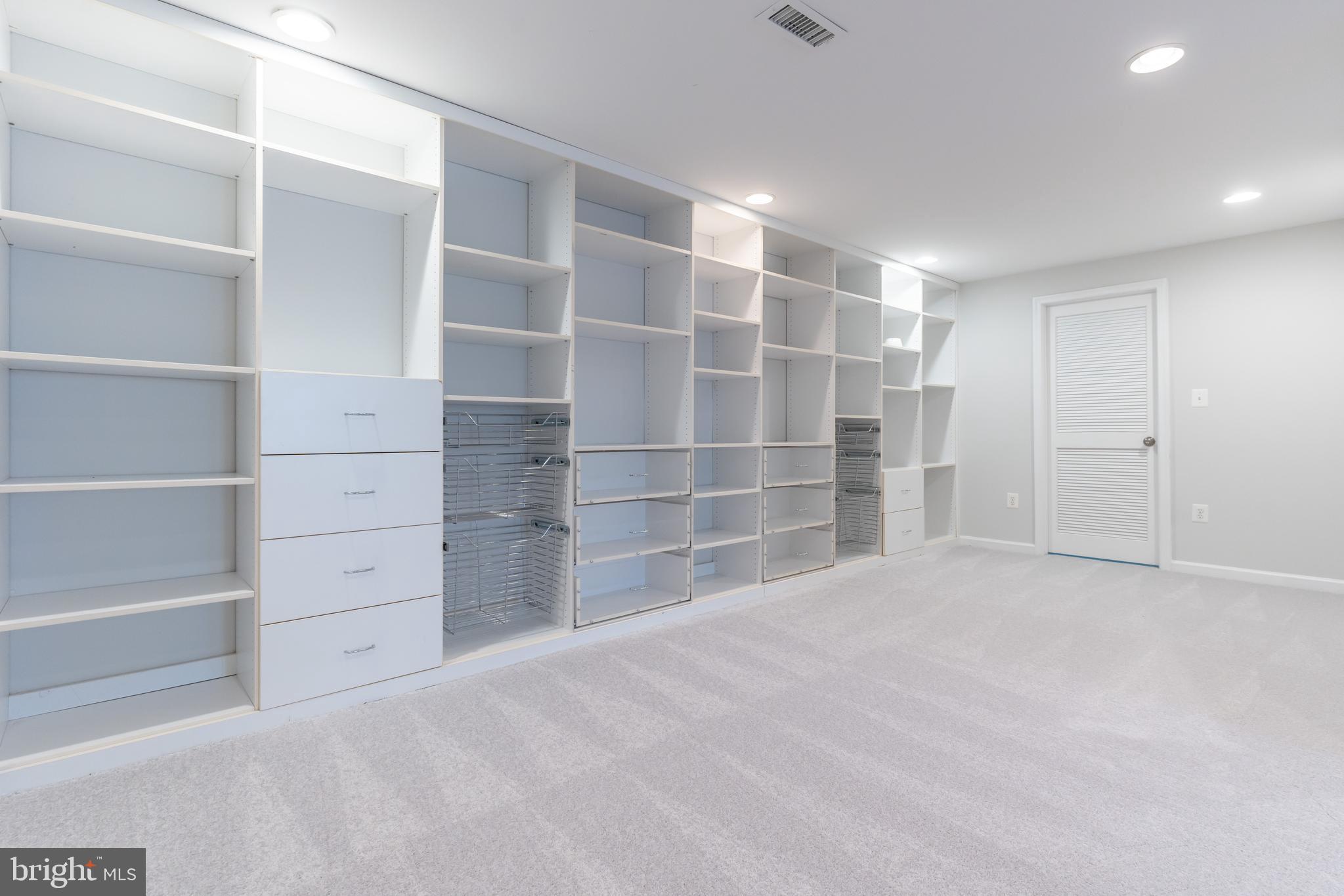 LANIER FARMS - Residential