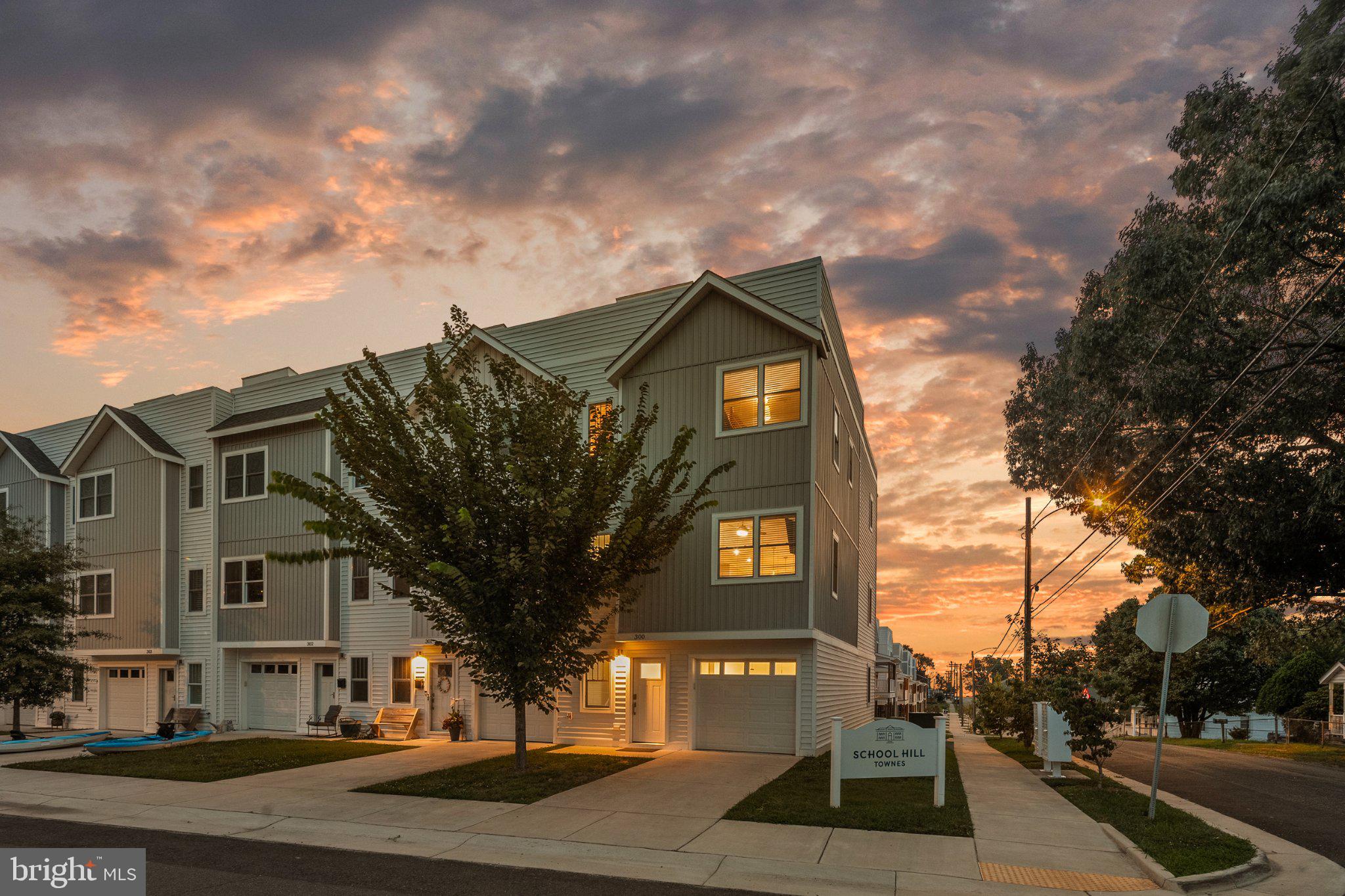 300 DOUGLAS AVENUE