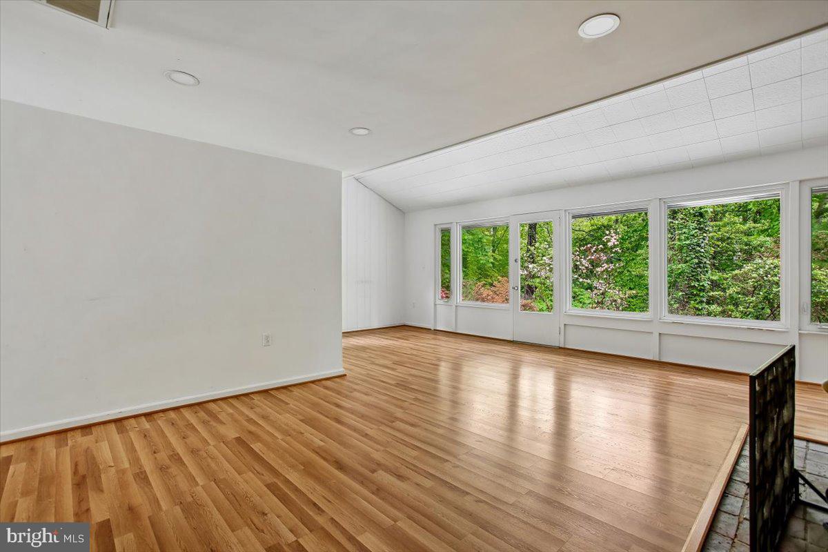BANNOCKBURN - Residential