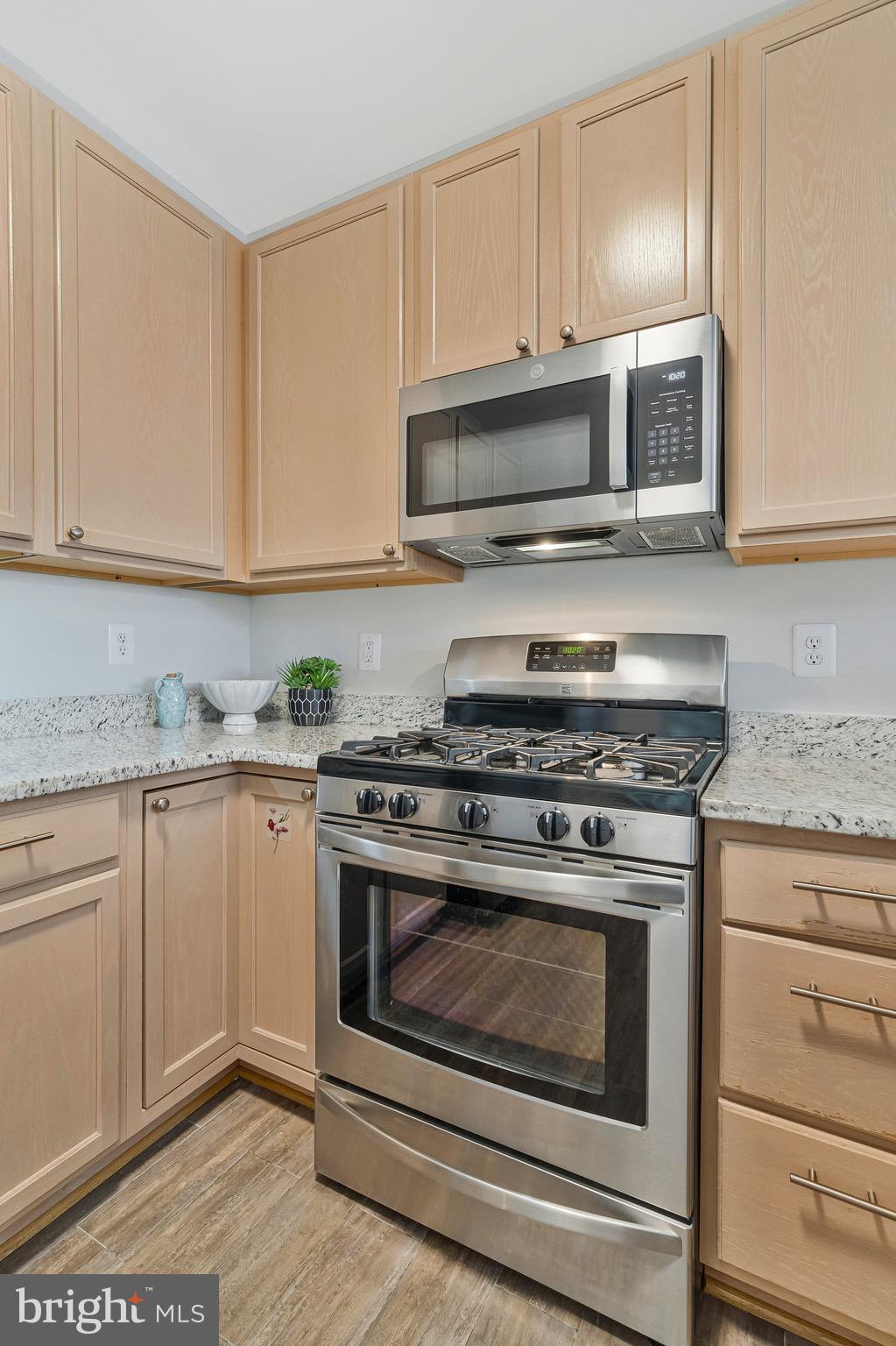 WESTBROOK COURT - Residential