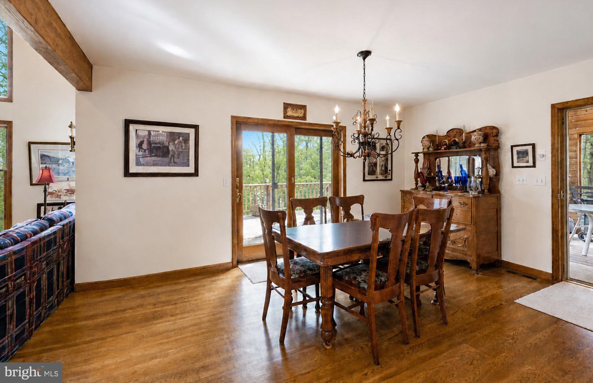 THOUSAND ACRES - Residential