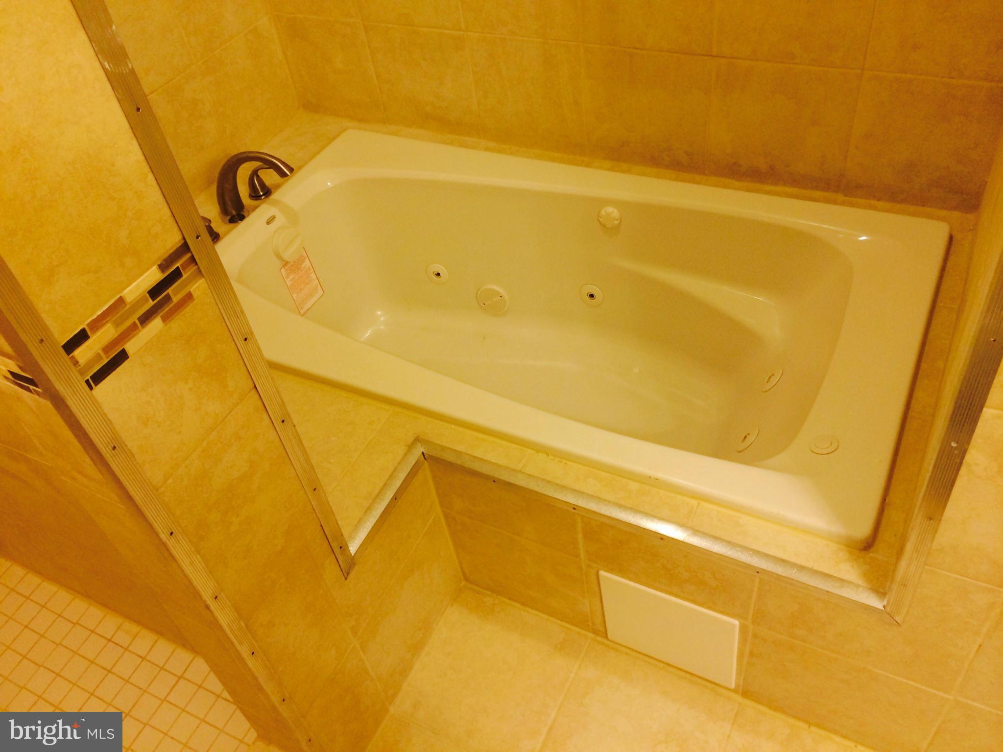 MARLBORO MEADOWS - Residential