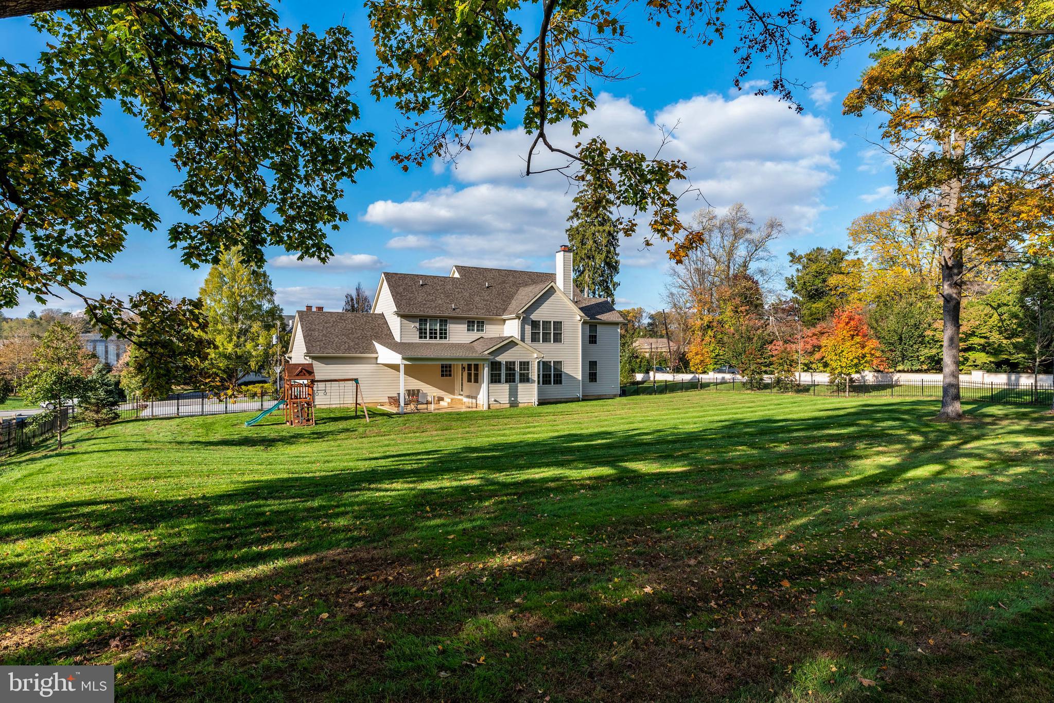 ASHWOOD HALL - Residential