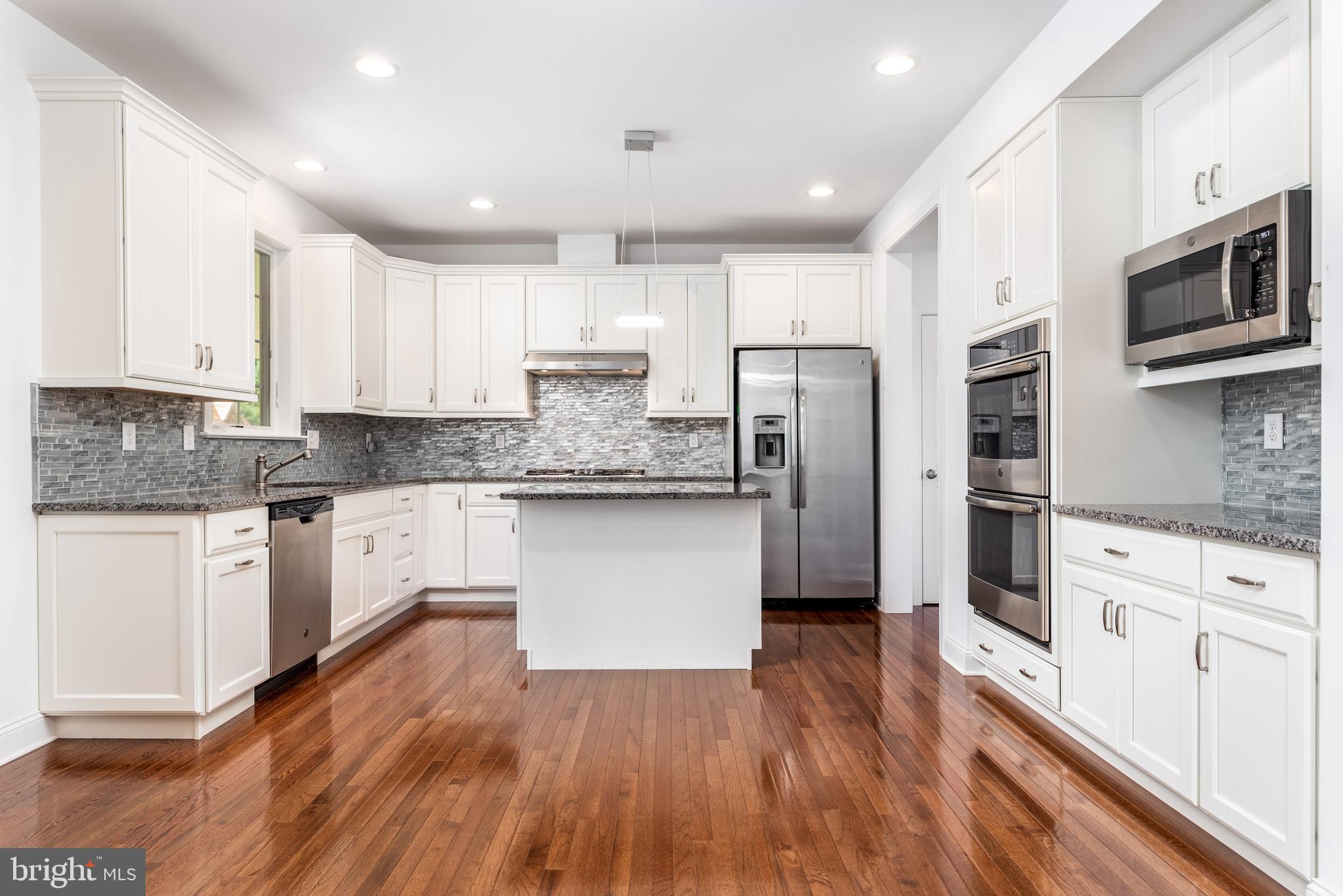 ASHWOOD HALL - Residential