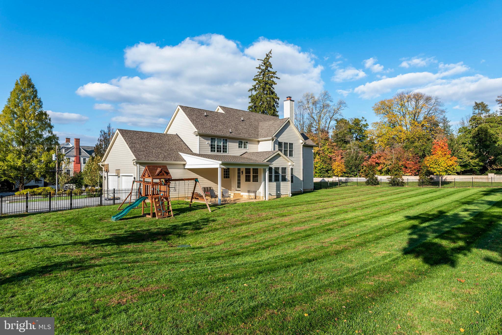 ASHWOOD HALL - Residential