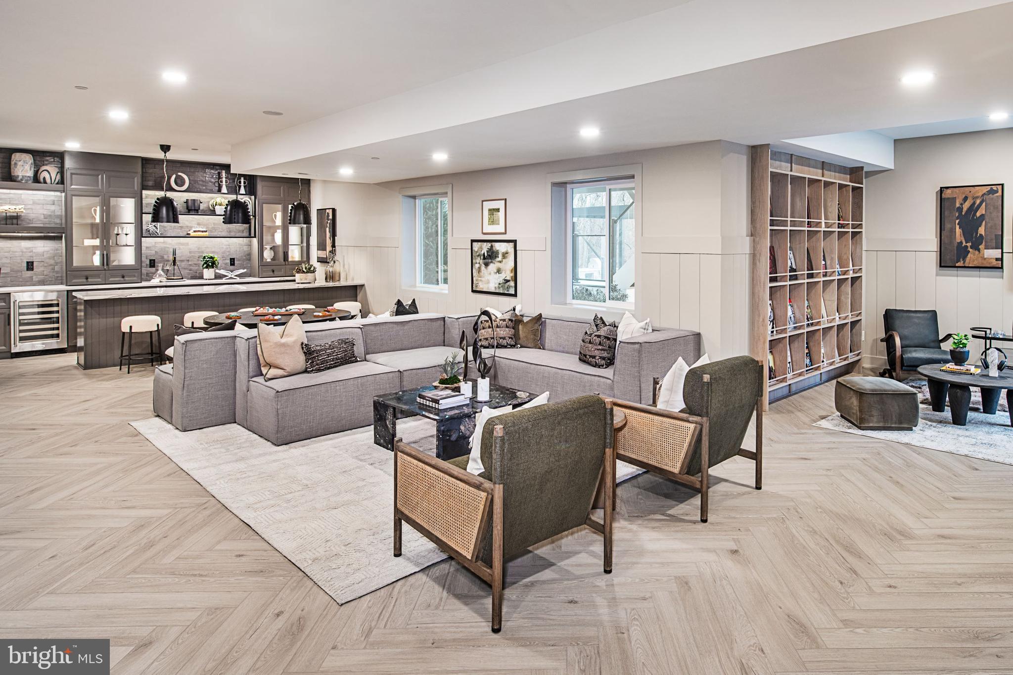 BRETON HILL - Residential