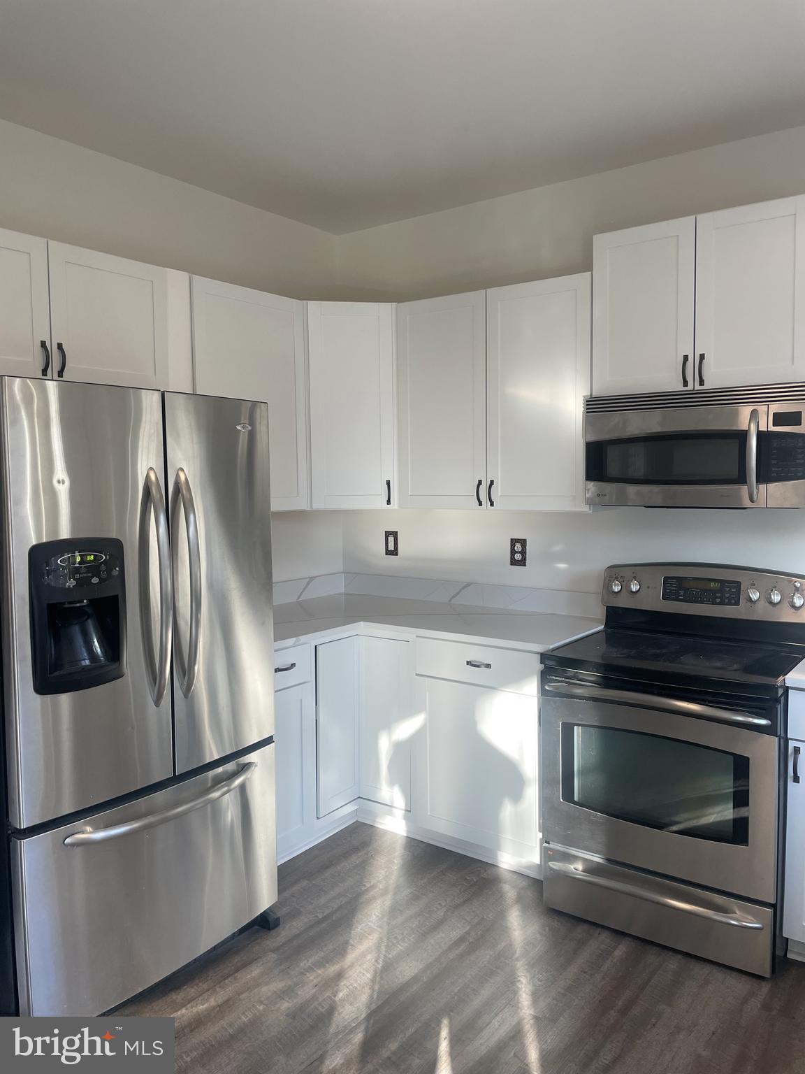 FOX CHASE - Residential