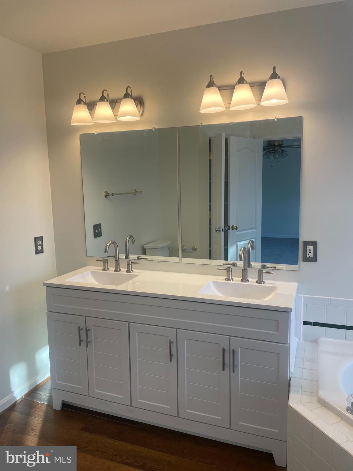 FOX CHASE - Residential