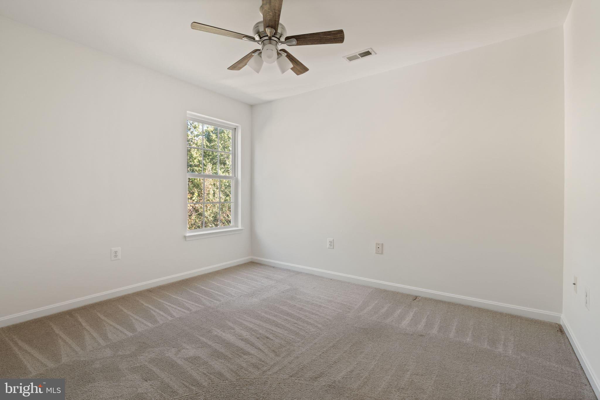 FOX CHASE - Residential