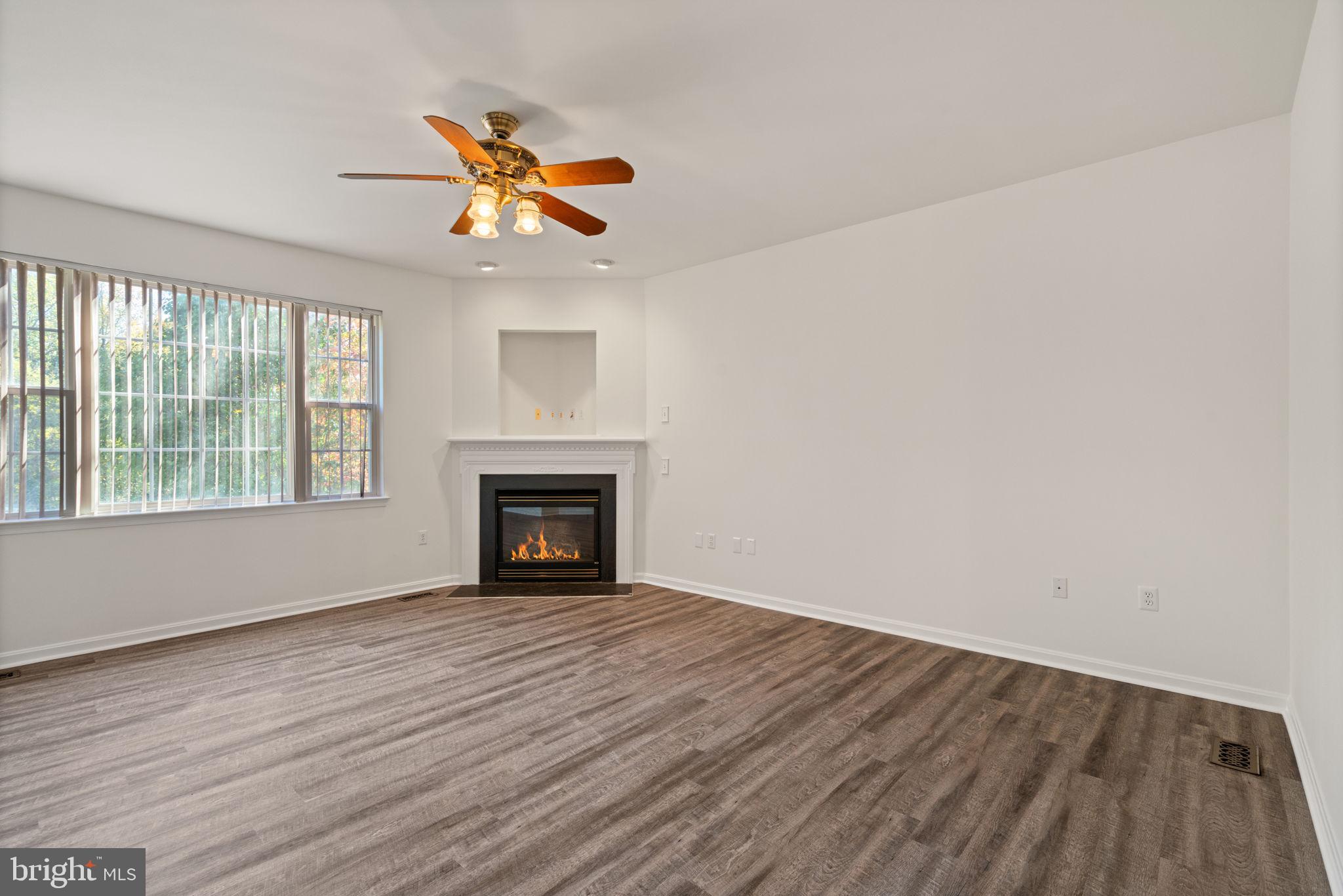 FOX CHASE - Residential