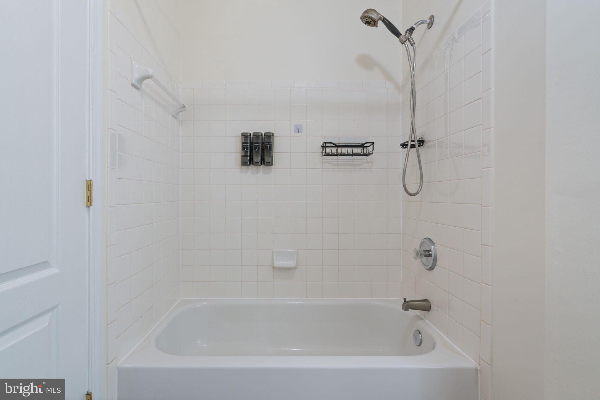 FOX CHASE - Residential