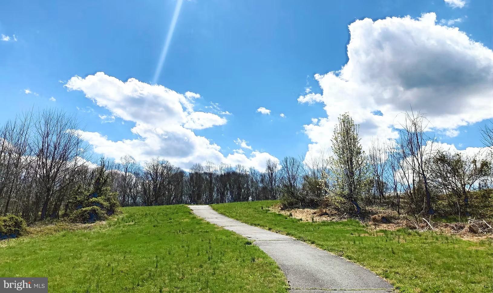 FOX CHASE - Residential