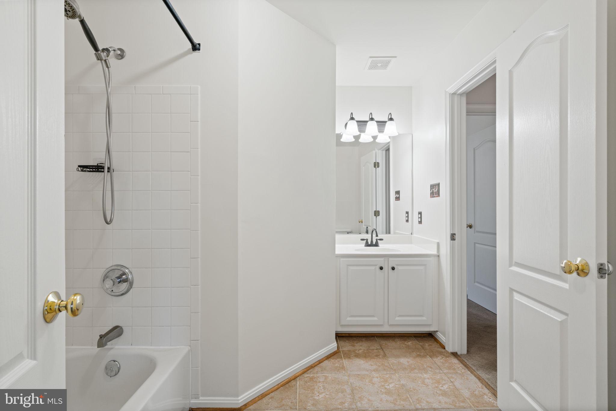 FOX CHASE - Residential