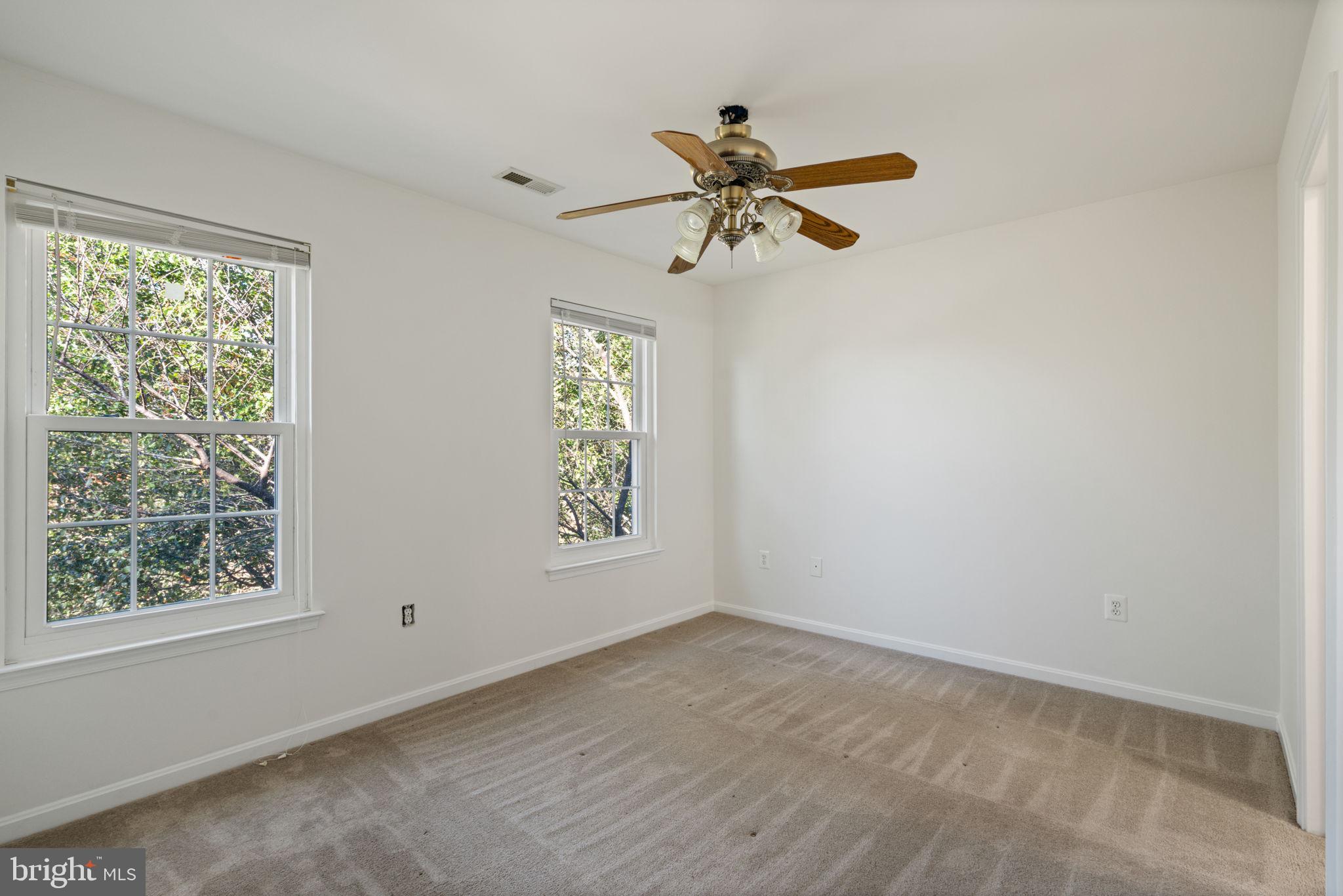 FOX CHASE - Residential