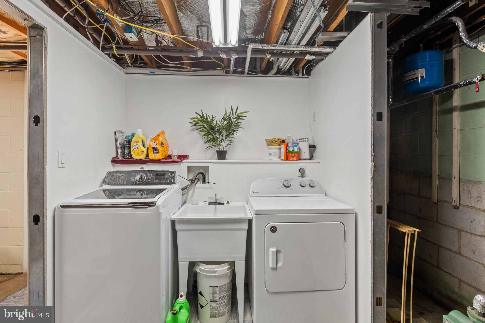 HUNTING LODGE - Residential