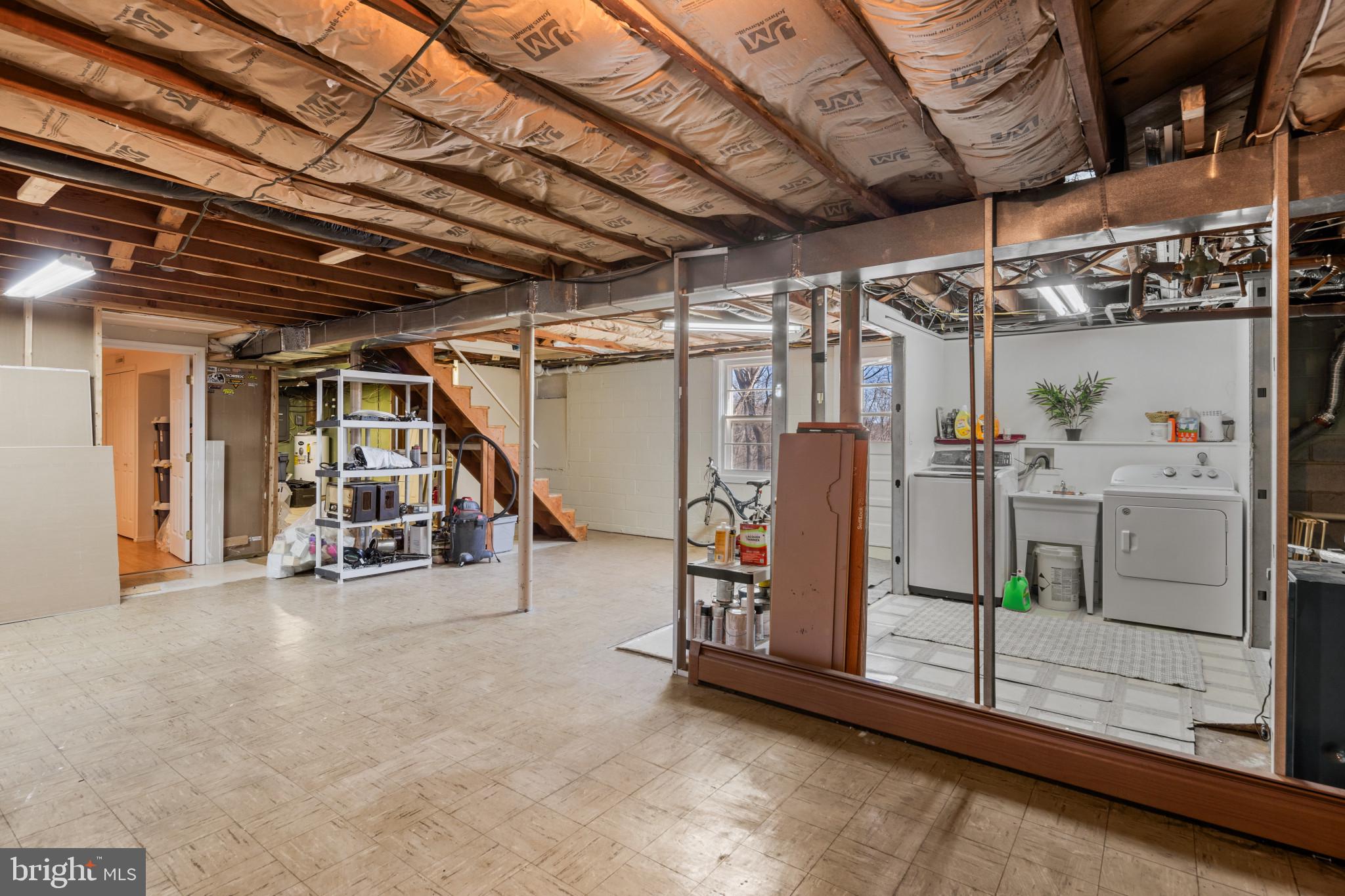 HUNTING LODGE - Residential