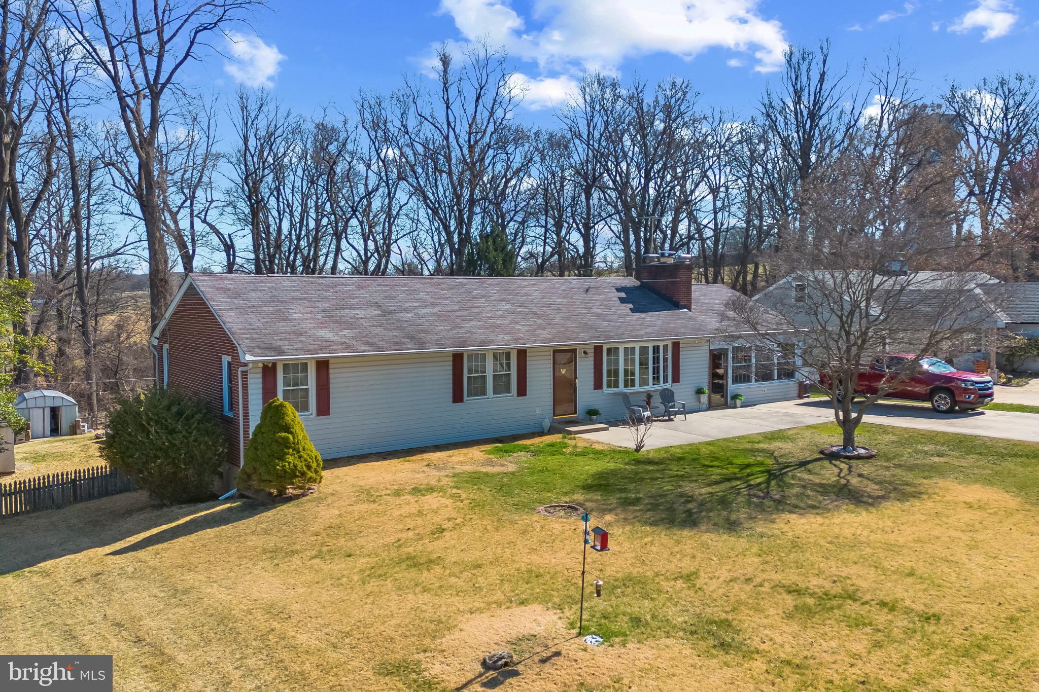 HUNTING LODGE - Residential