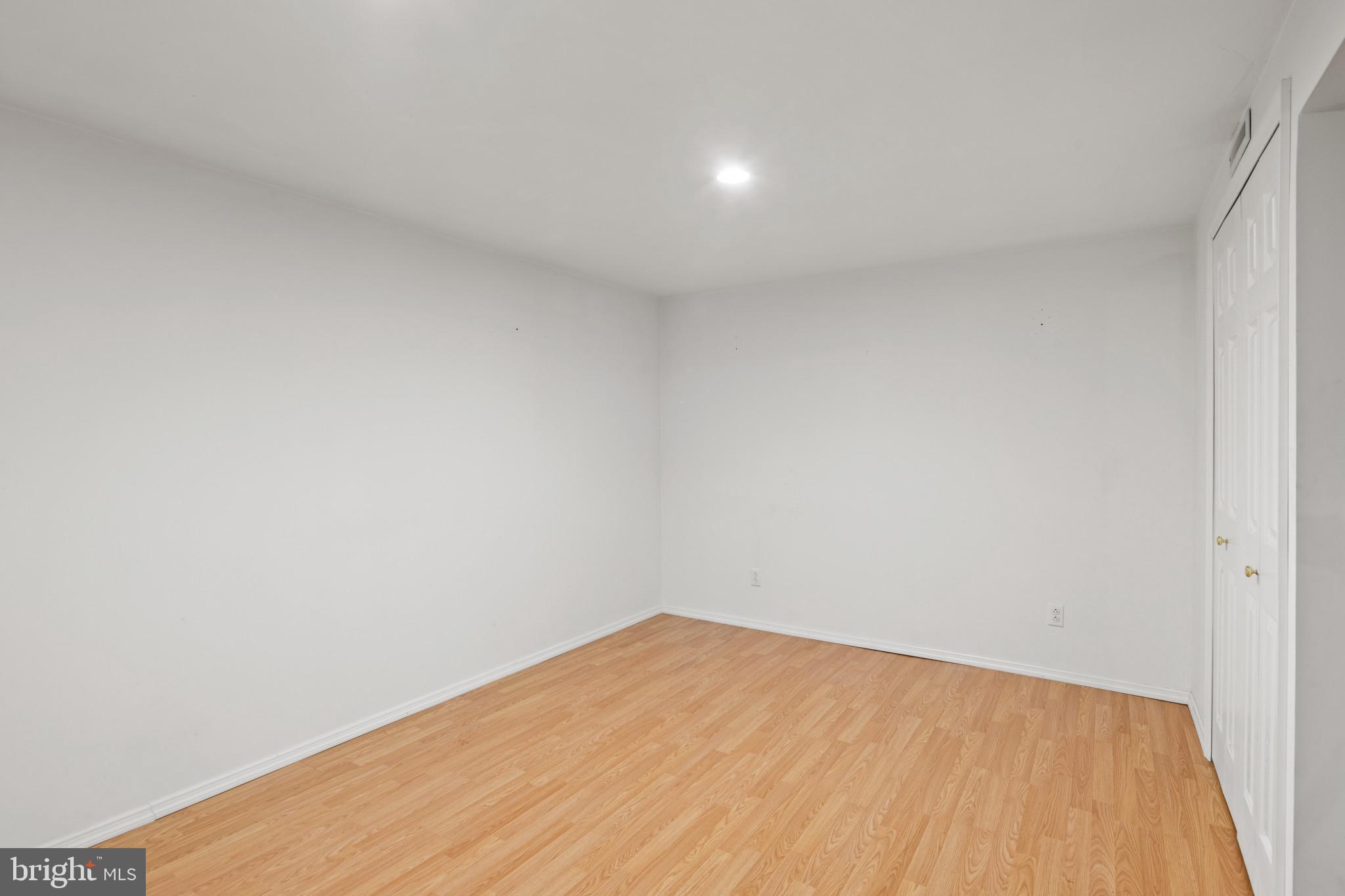 HUNTING LODGE - Residential